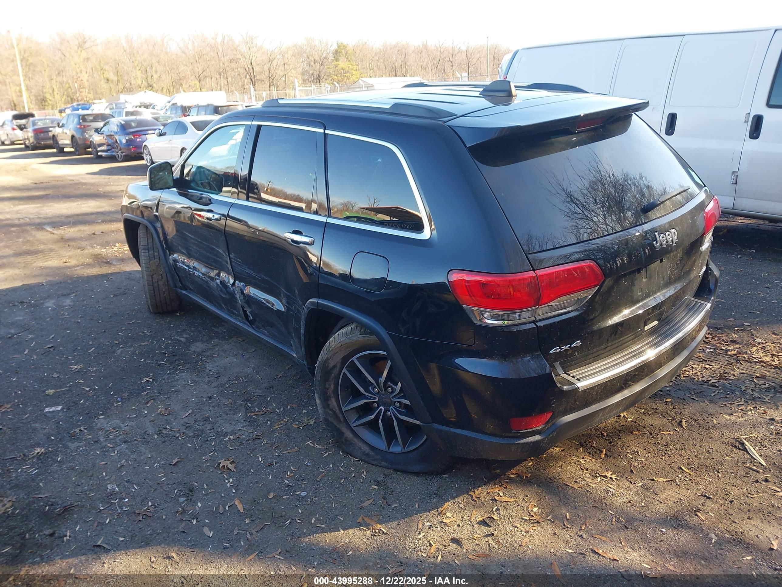 JEEP GRAND image 3