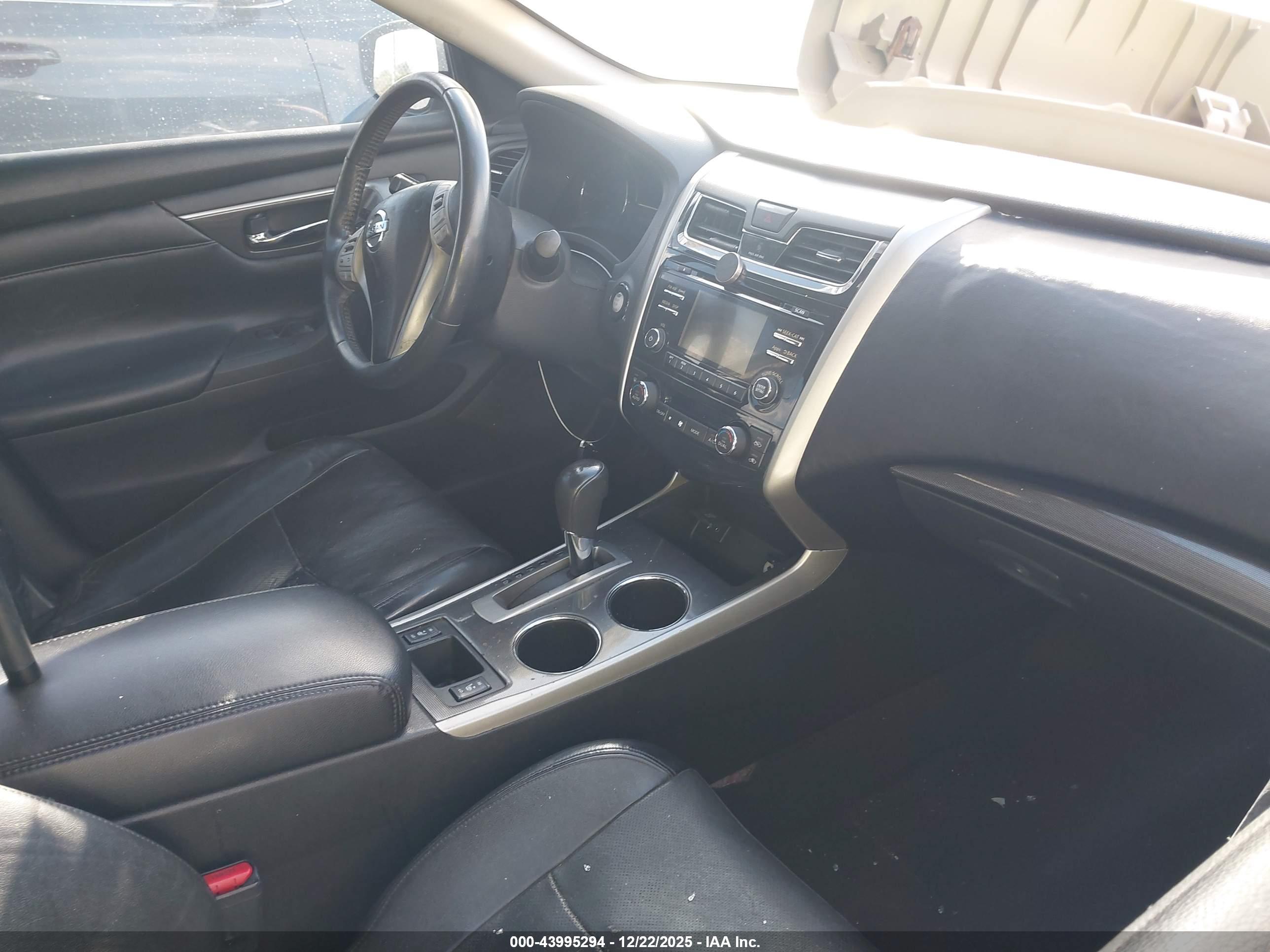 NISSAN ALTIMA image 5