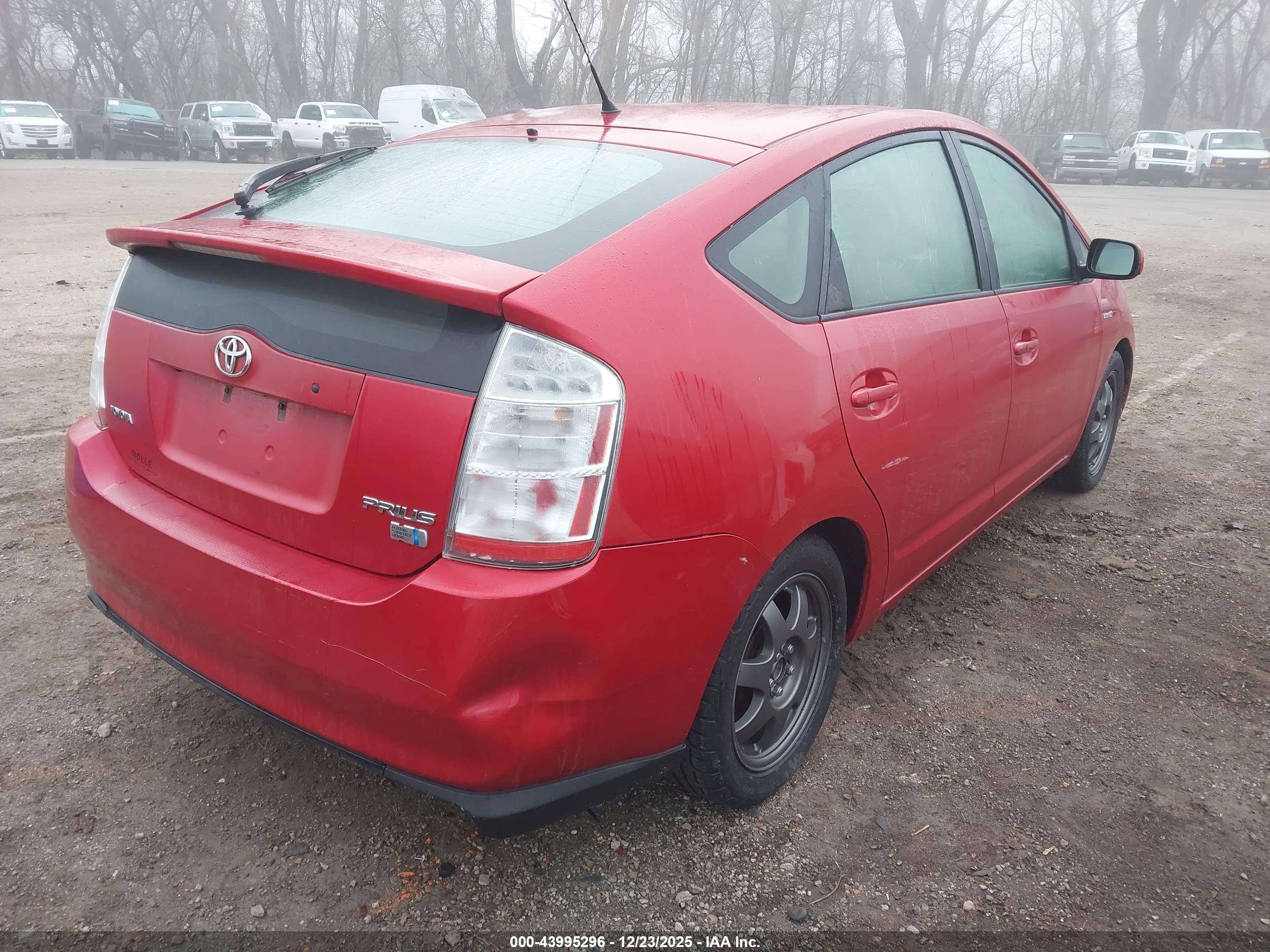 TOYOTA PRIUS image 4
