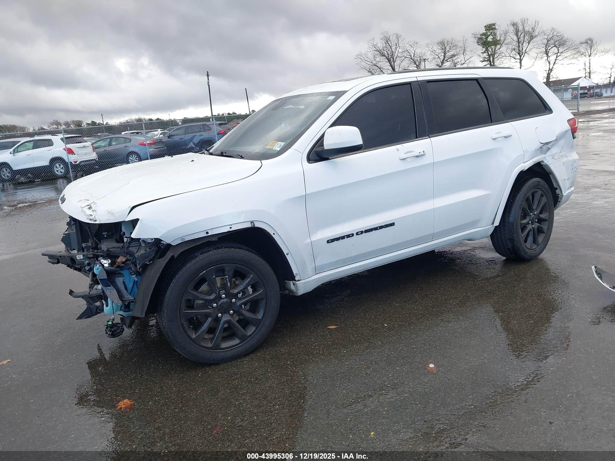 JEEP GRAND image 2