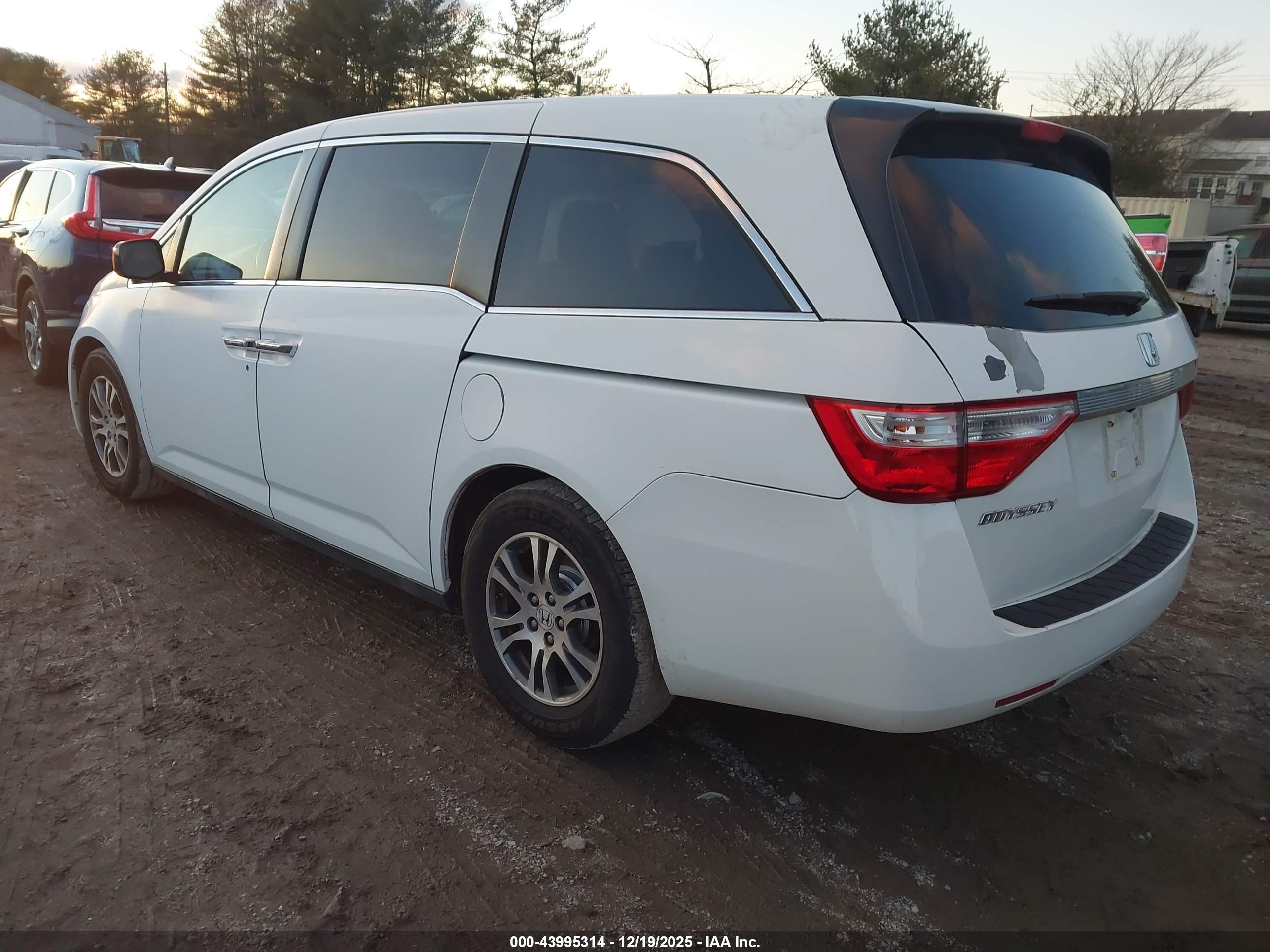 HONDA ODYSSEY image 3