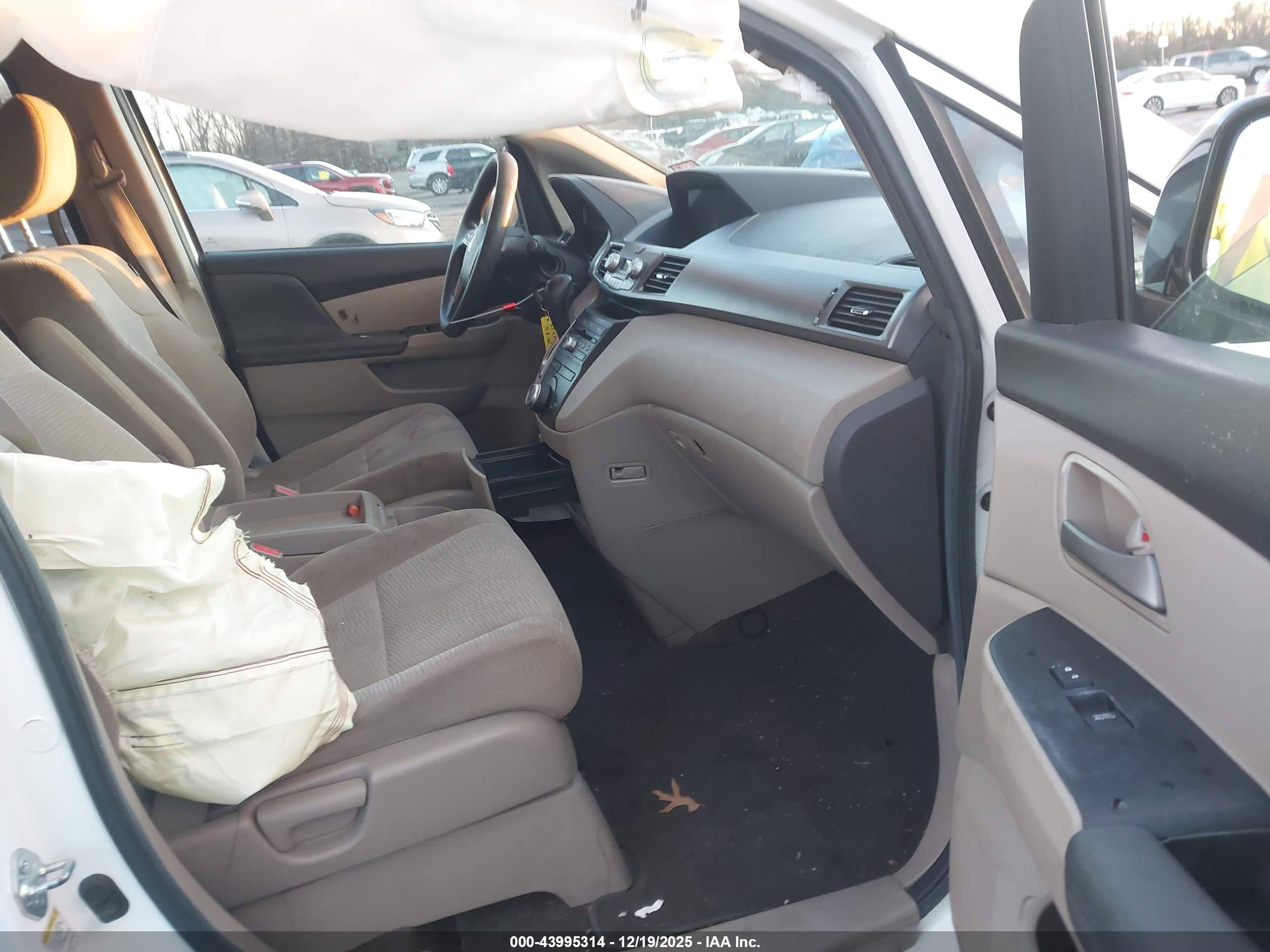 HONDA ODYSSEY image 5