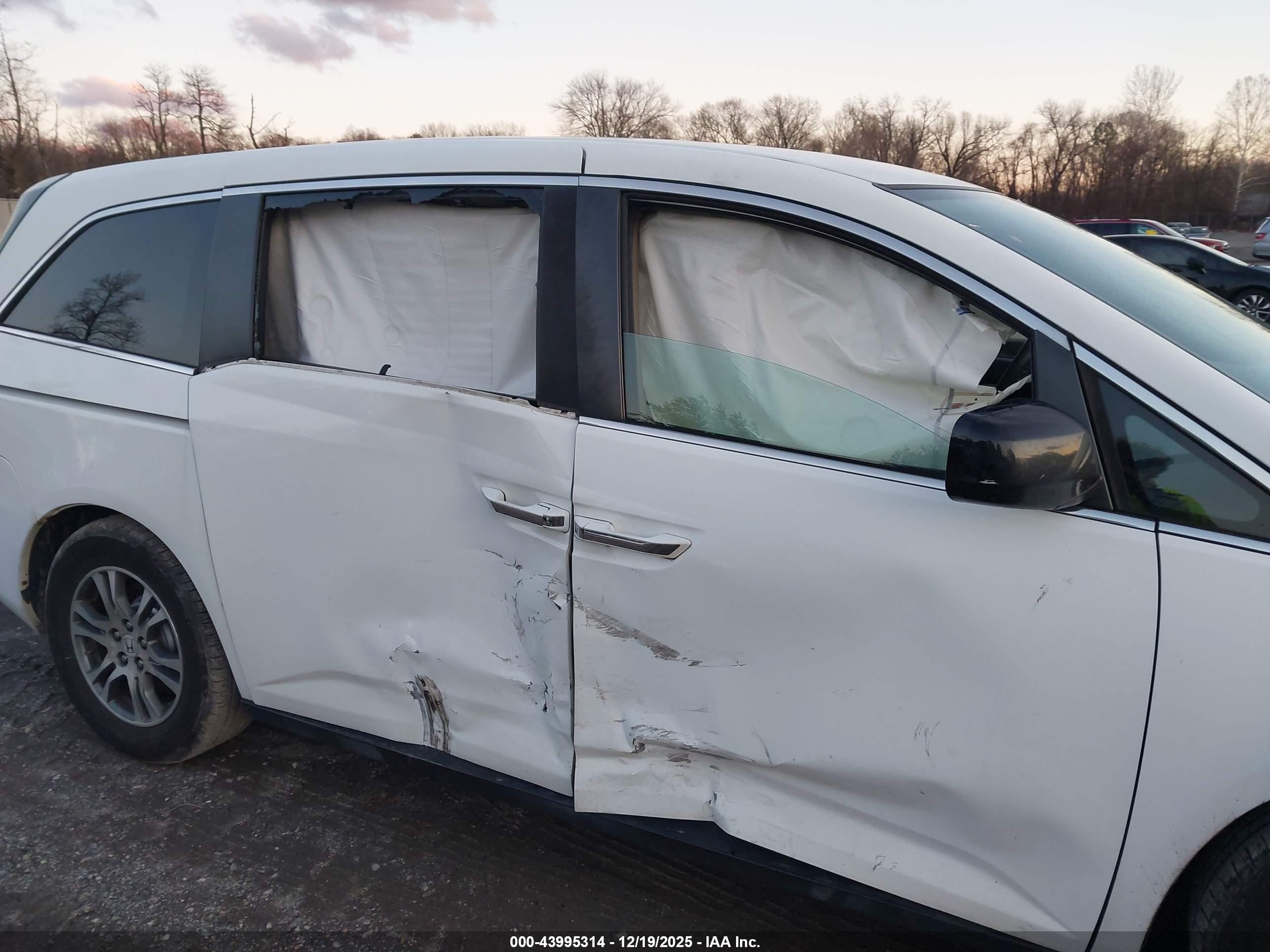 HONDA ODYSSEY image 6