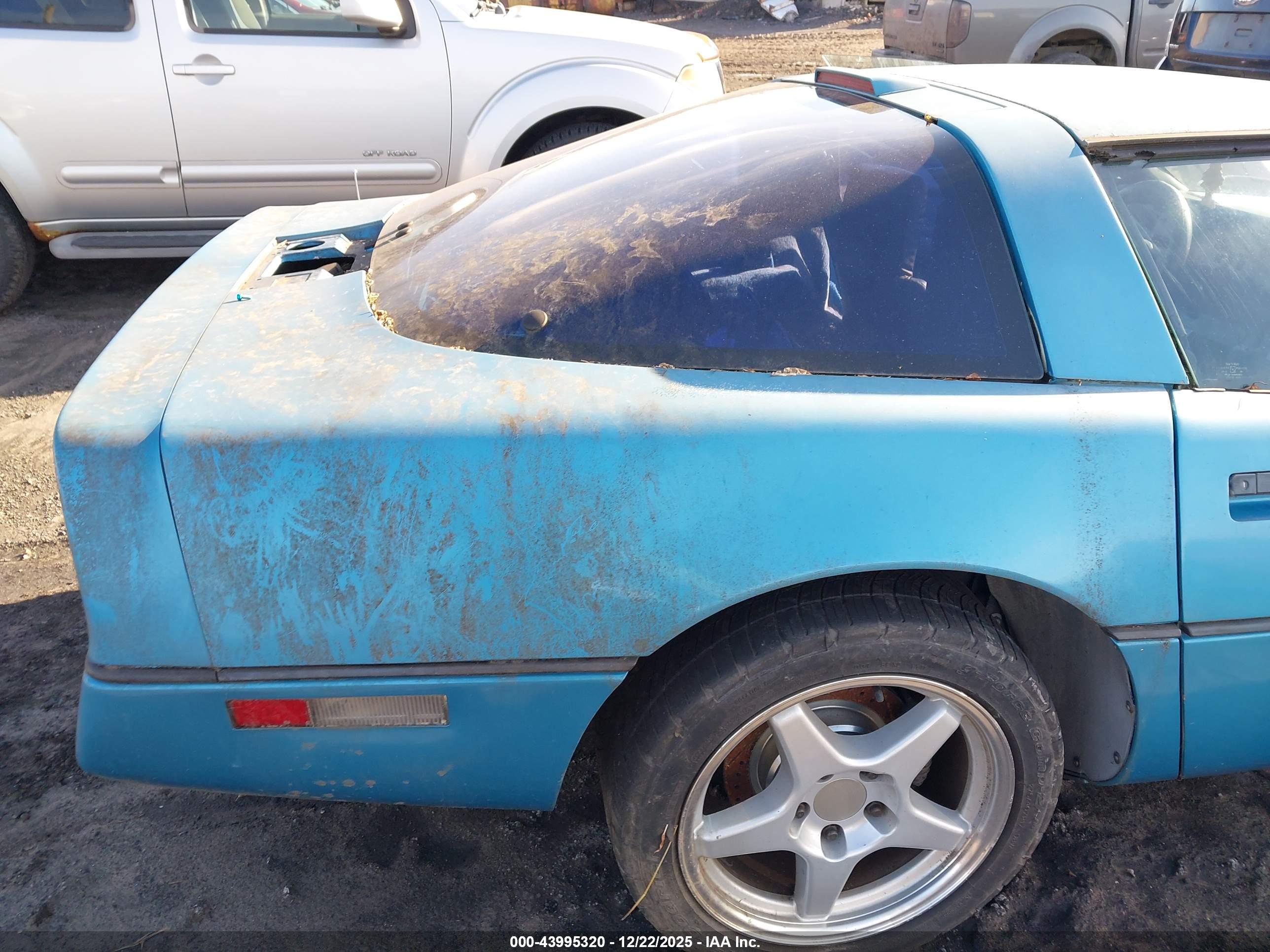 CHEVROLET CORVETTE image 8