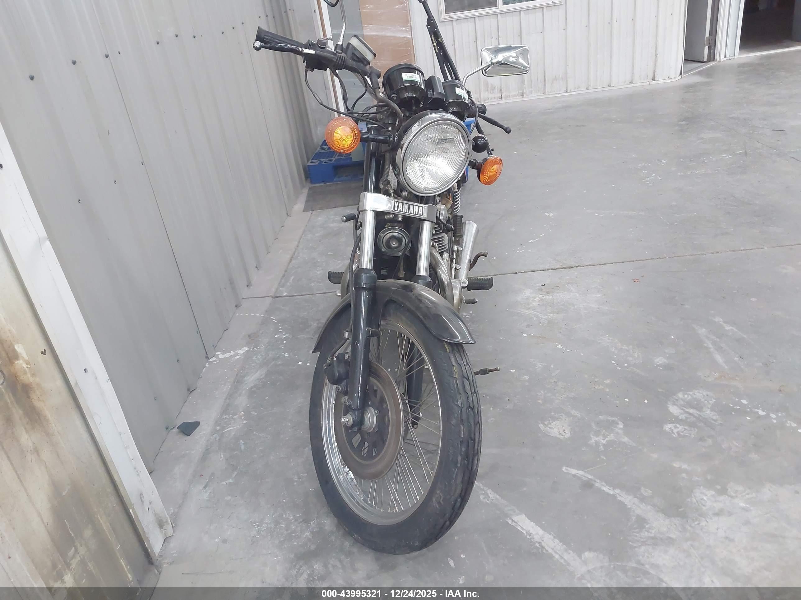YAMAHA XS650 image 5