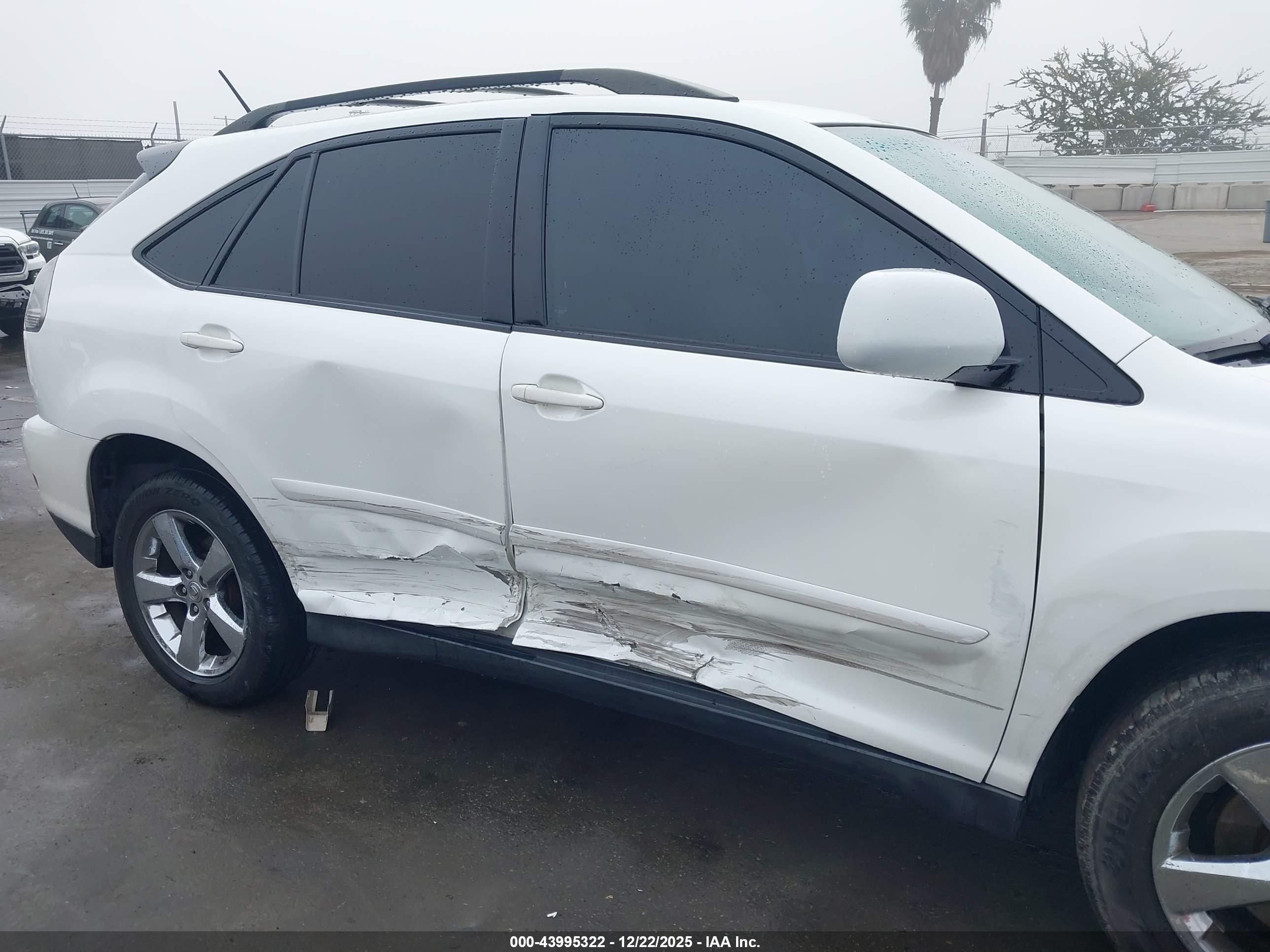LEXUS RX image 6