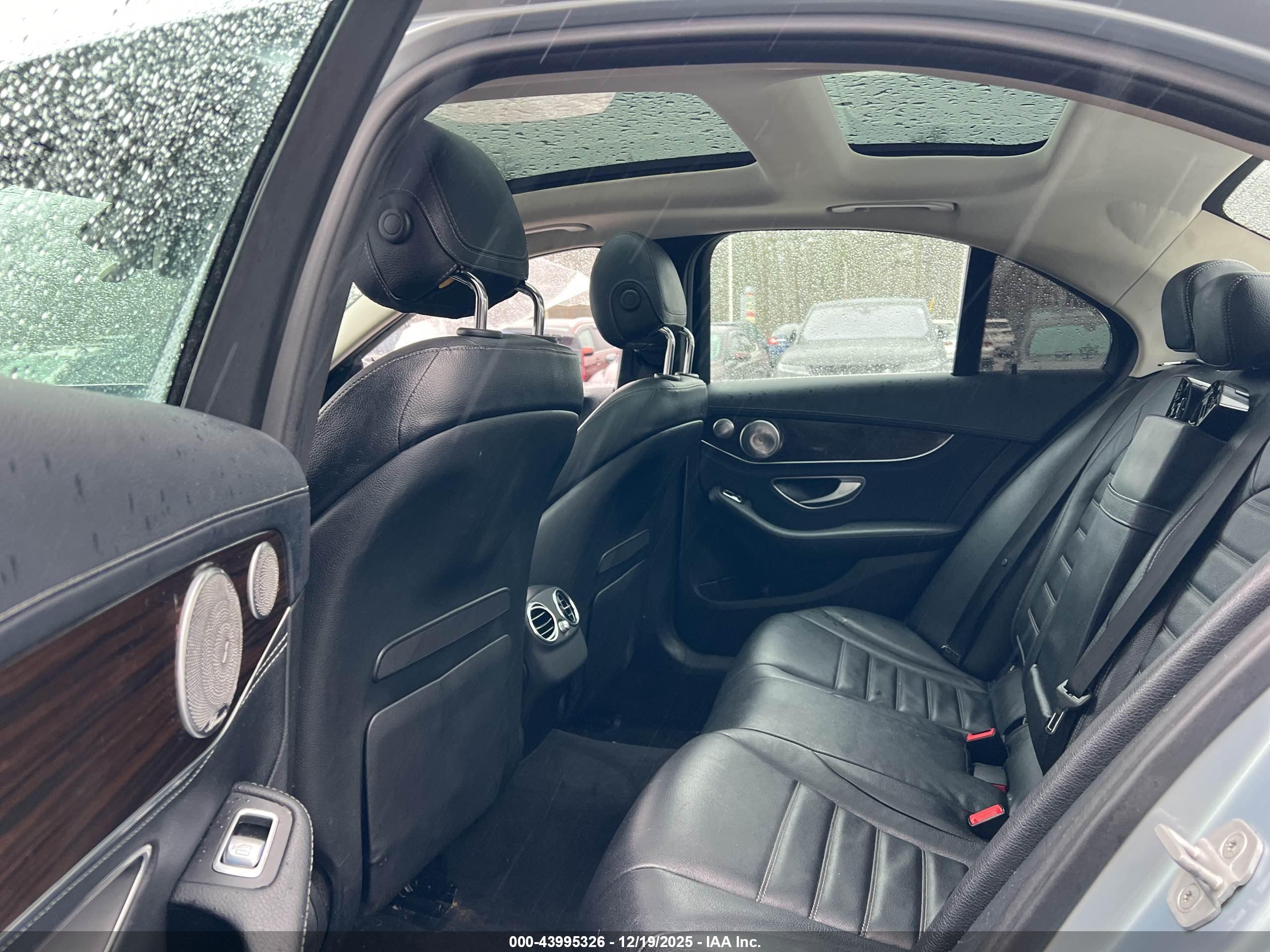 MERCEDES-BENZ C image 8