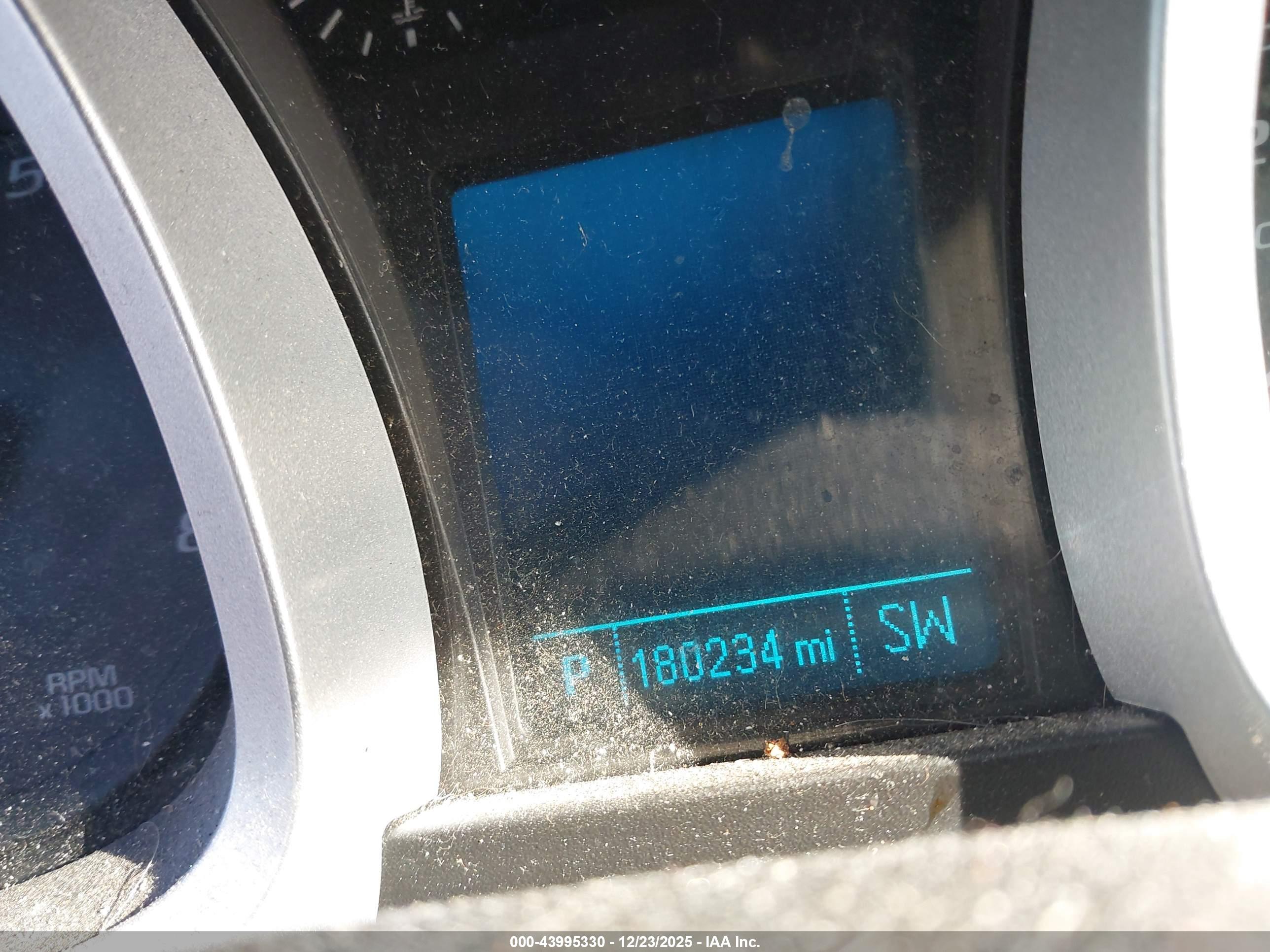CHEVROLET EQUINOX image 7