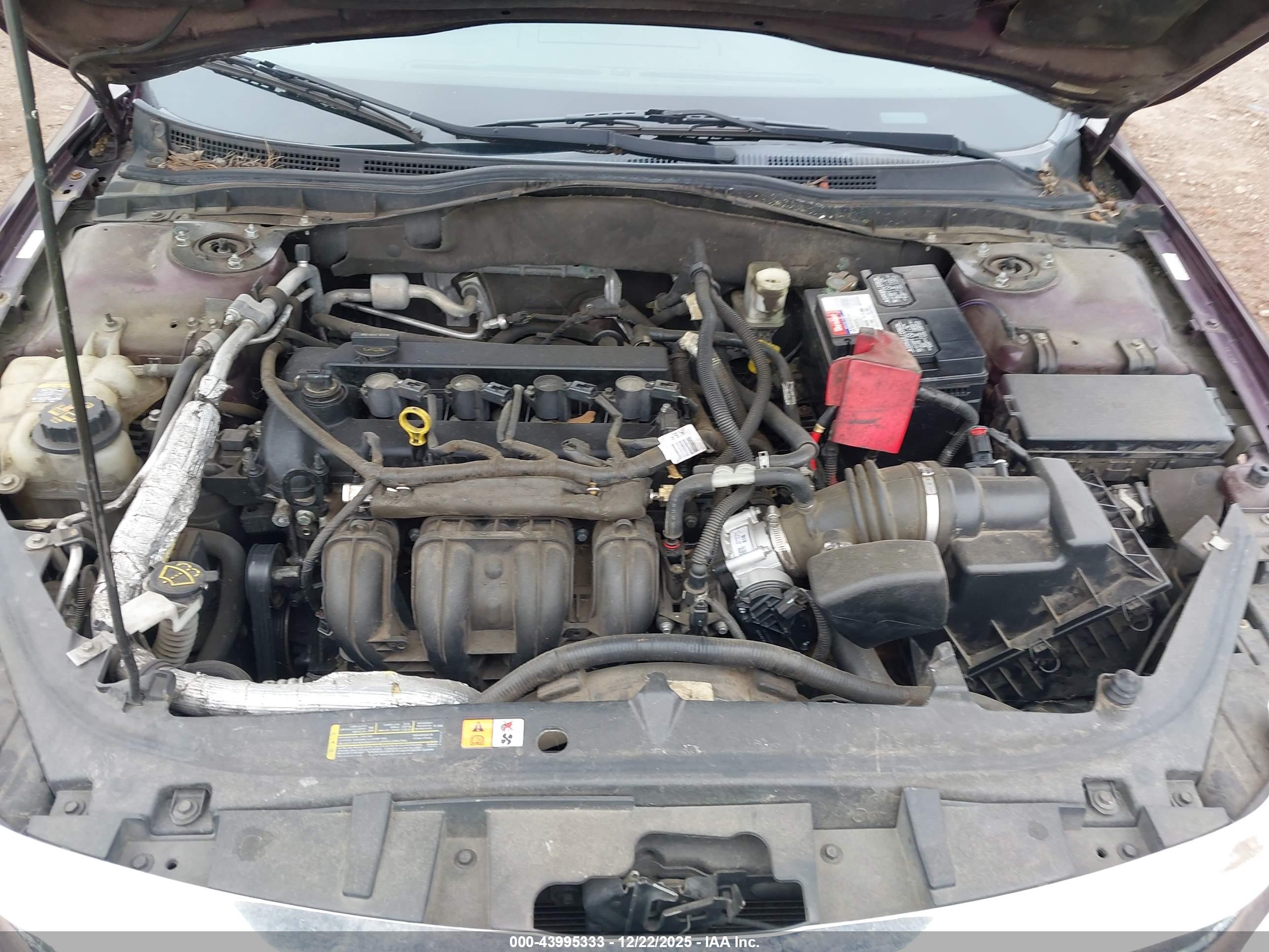 FORD FUSION image 10