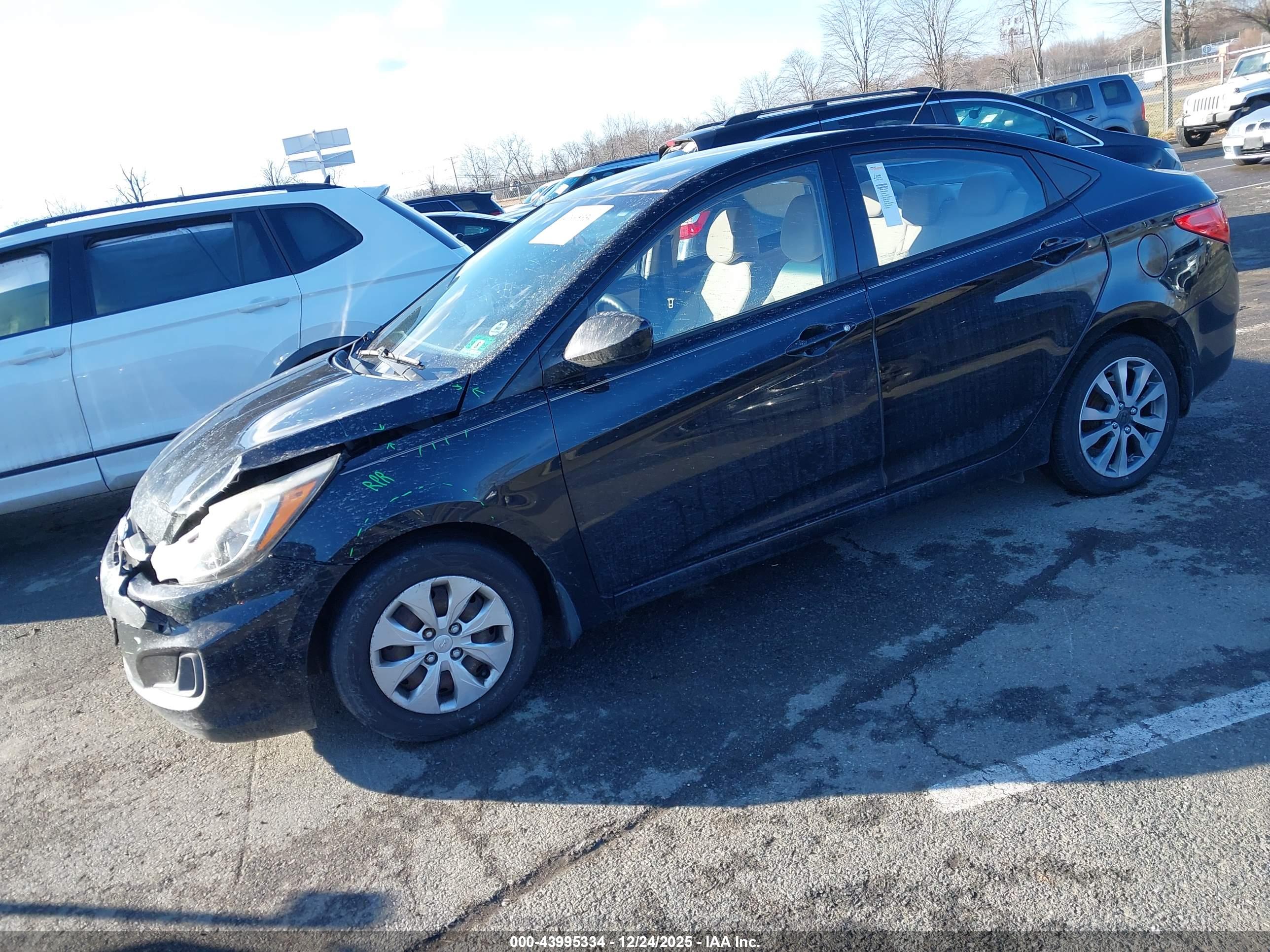 HYUNDAI ACCENT image 2