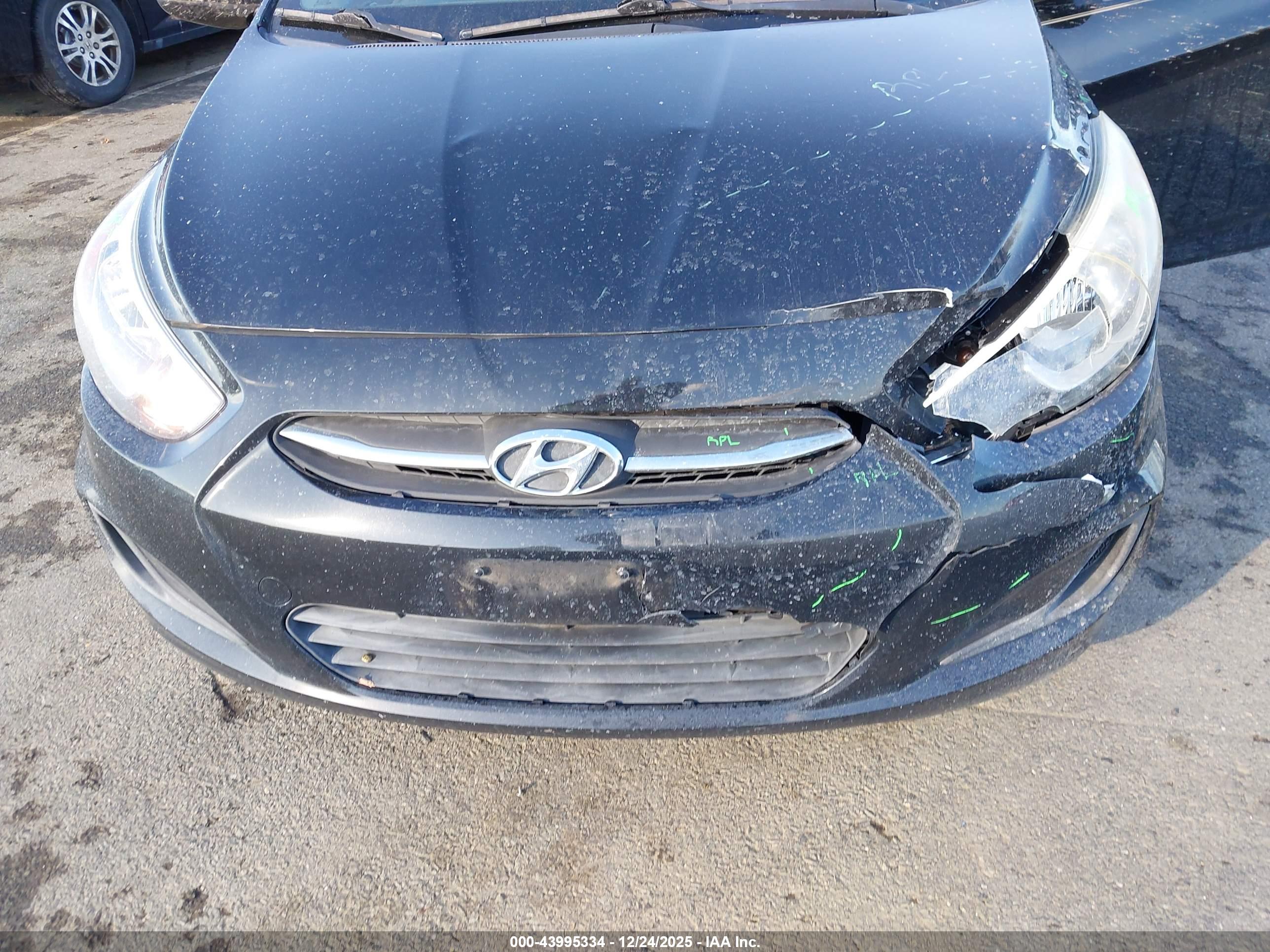 HYUNDAI ACCENT image 6