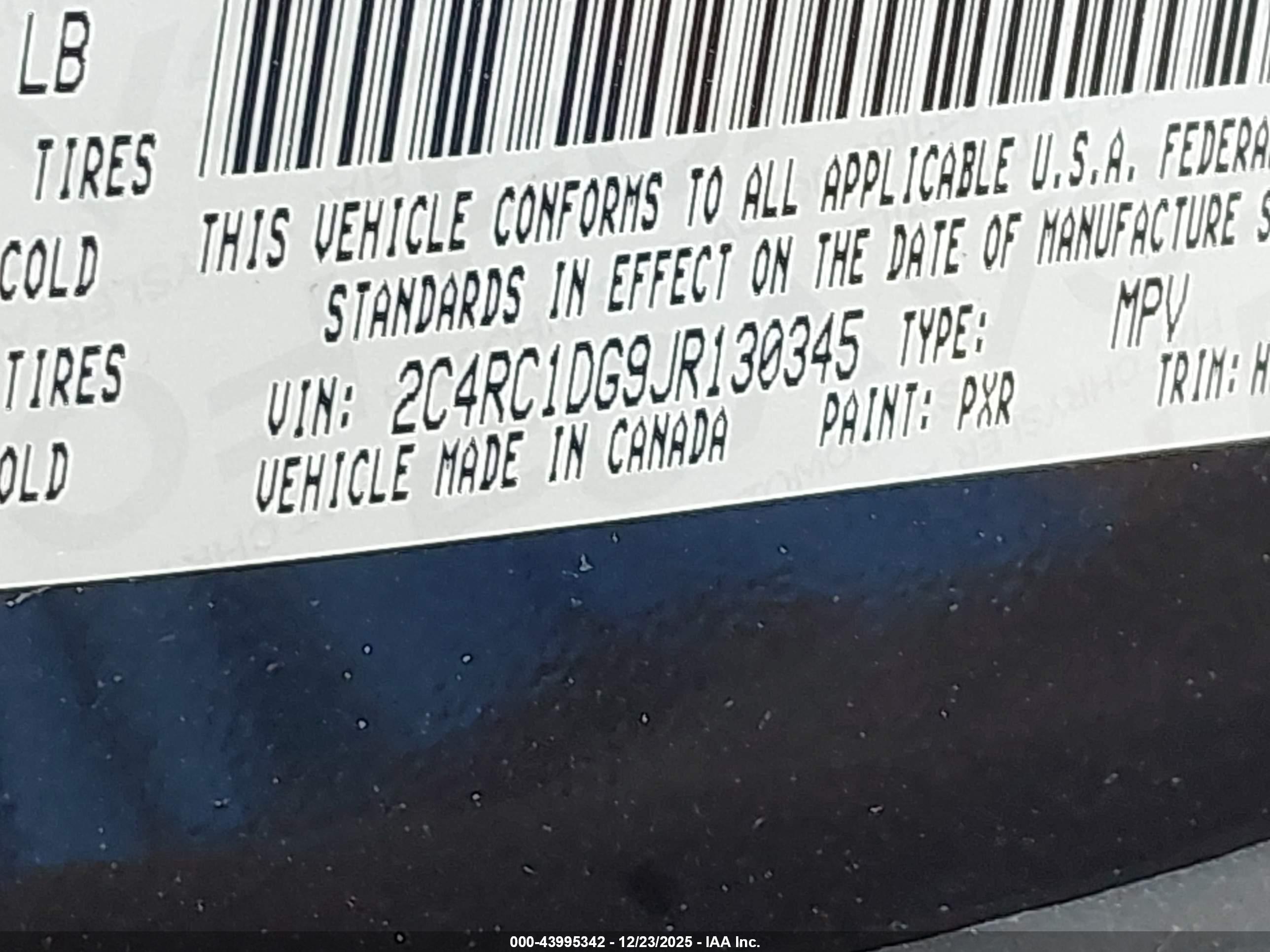 CHRYSLER PACIFICA image 9