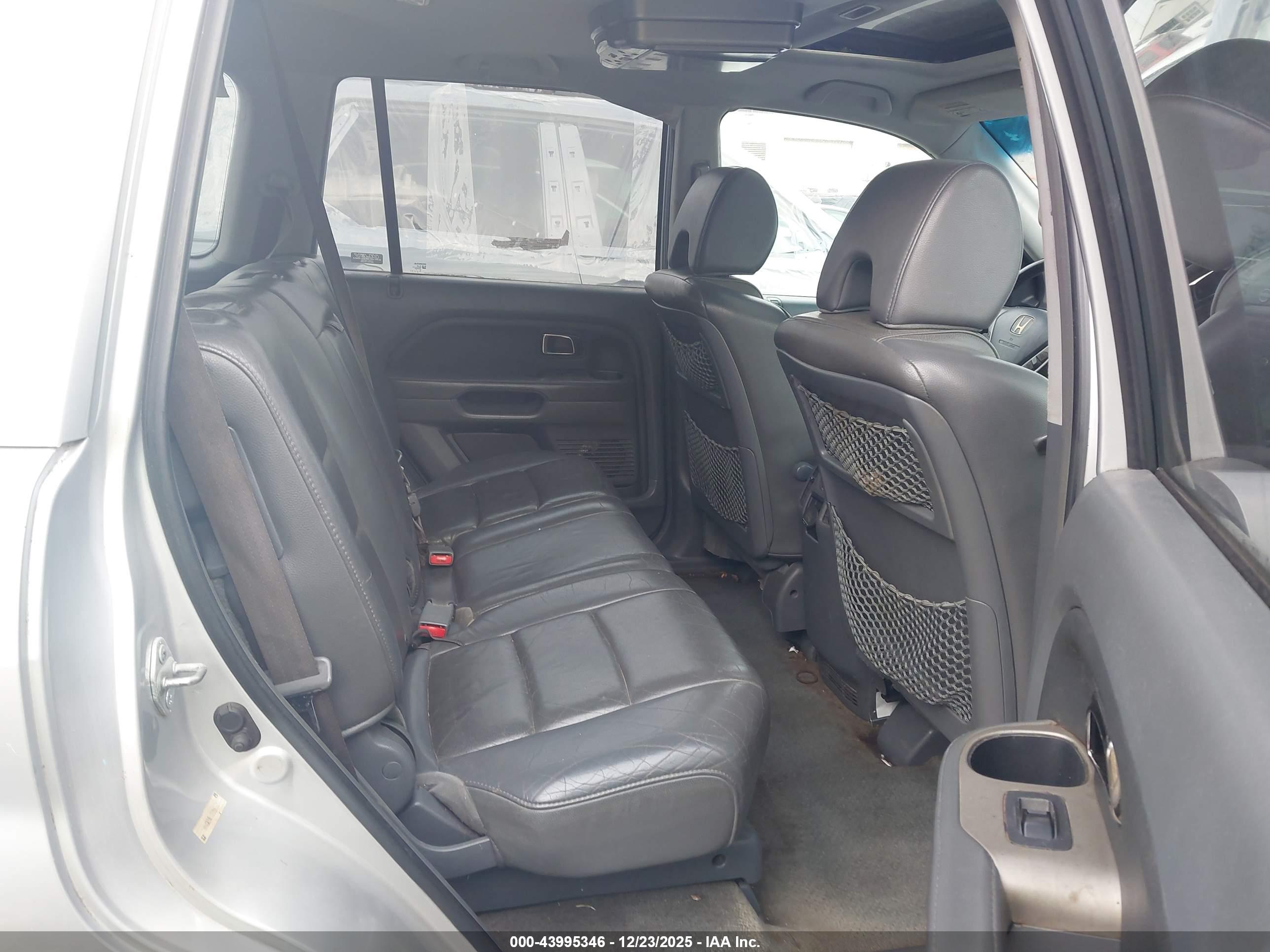 HONDA PILOT image 8