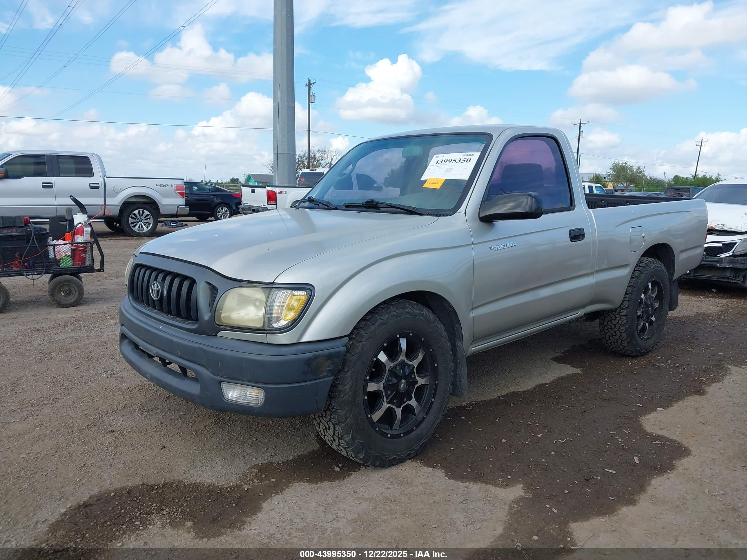 TOYOTA TACOMA image 2