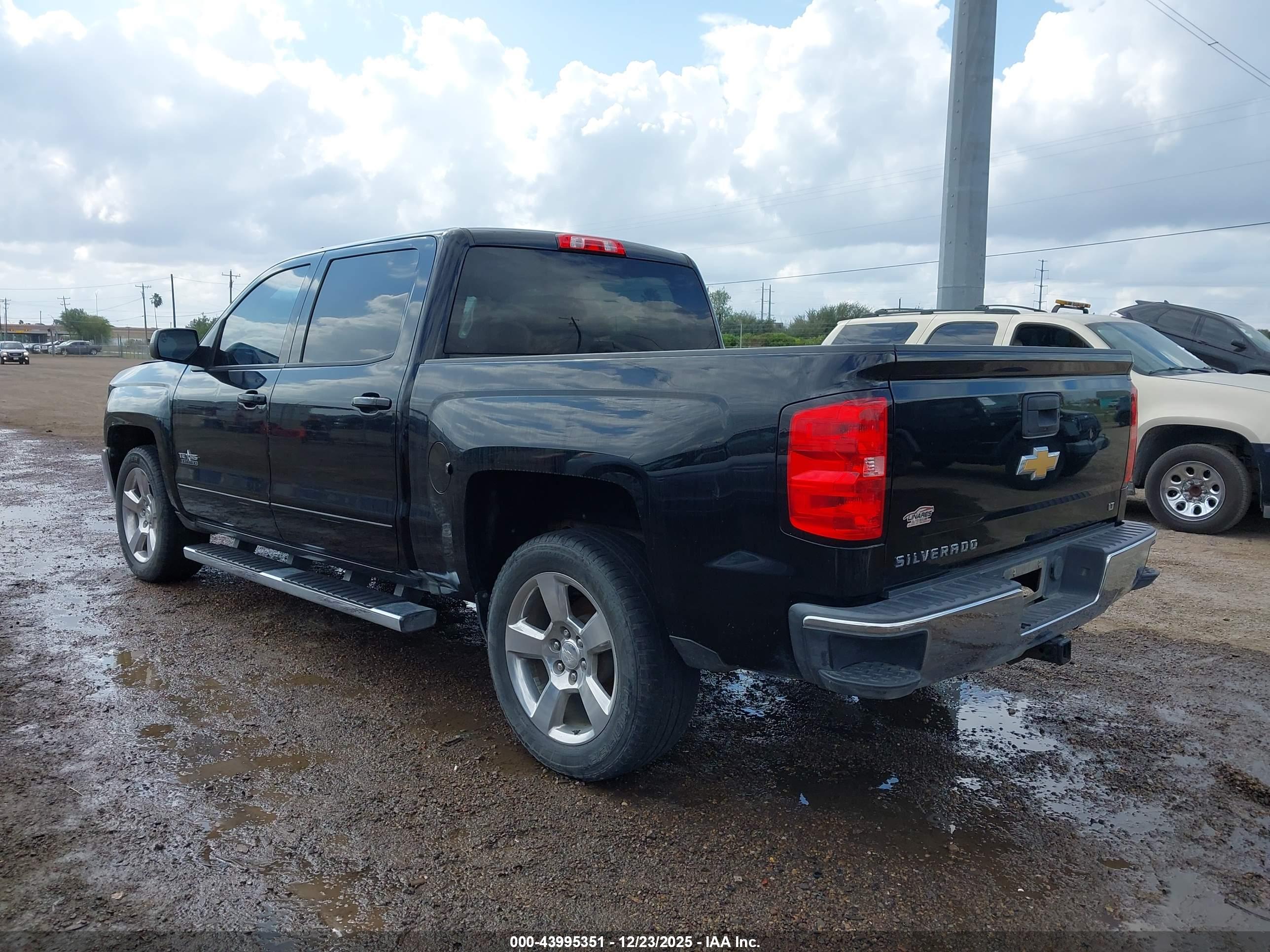 CHEVROLET SILVERADO image 3