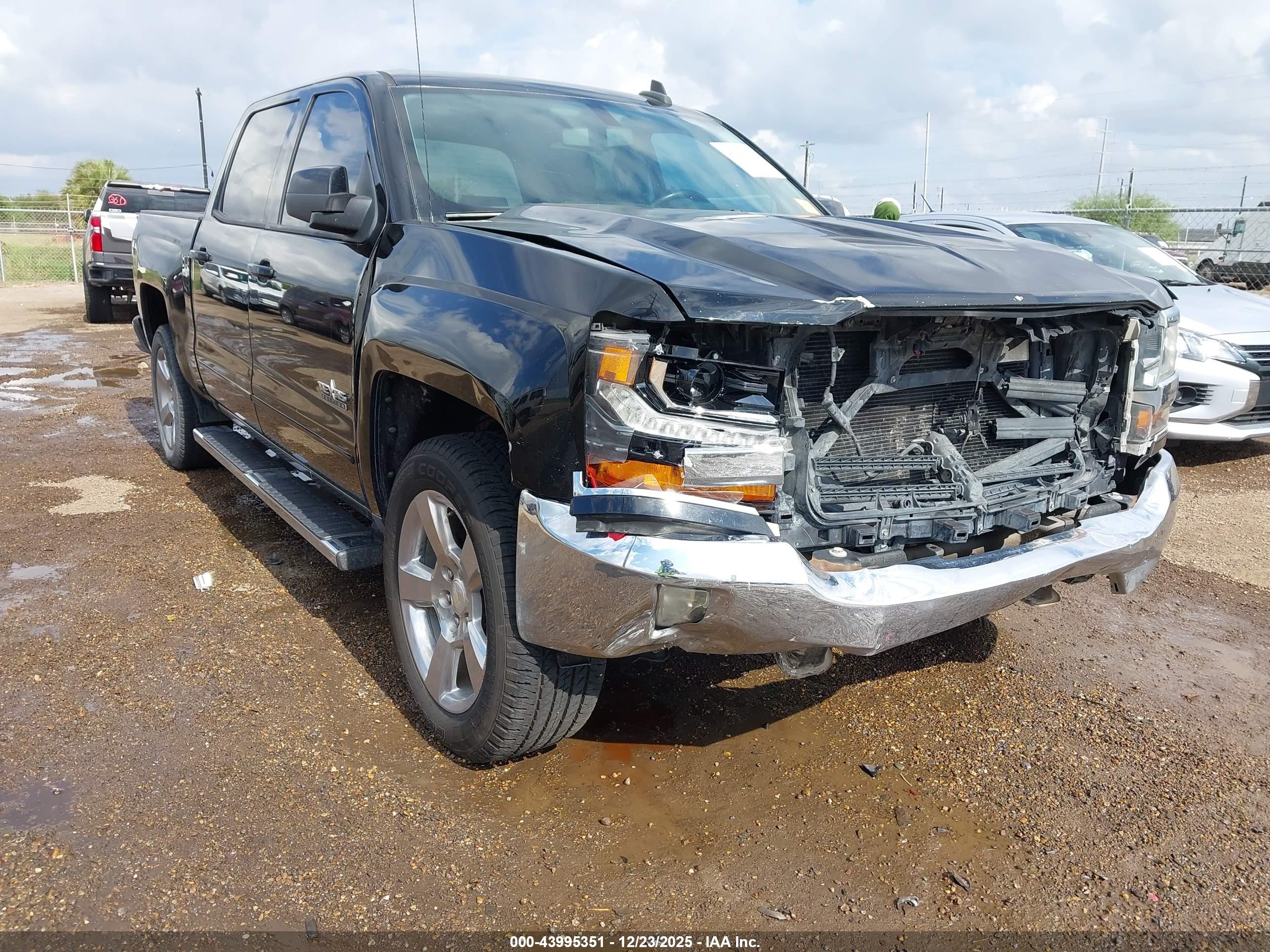 CHEVROLET SILVERADO image 6