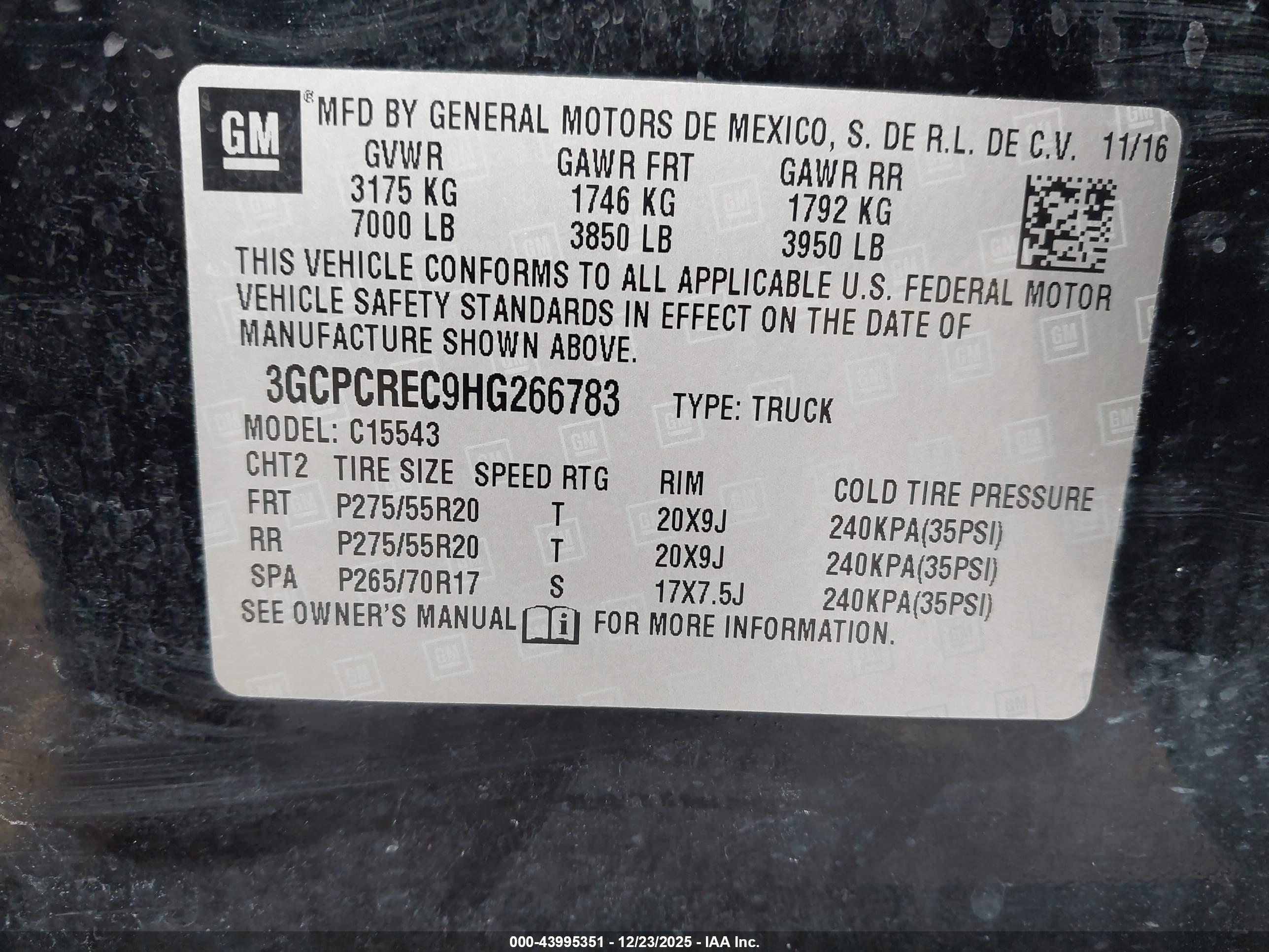 CHEVROLET SILVERADO image 9