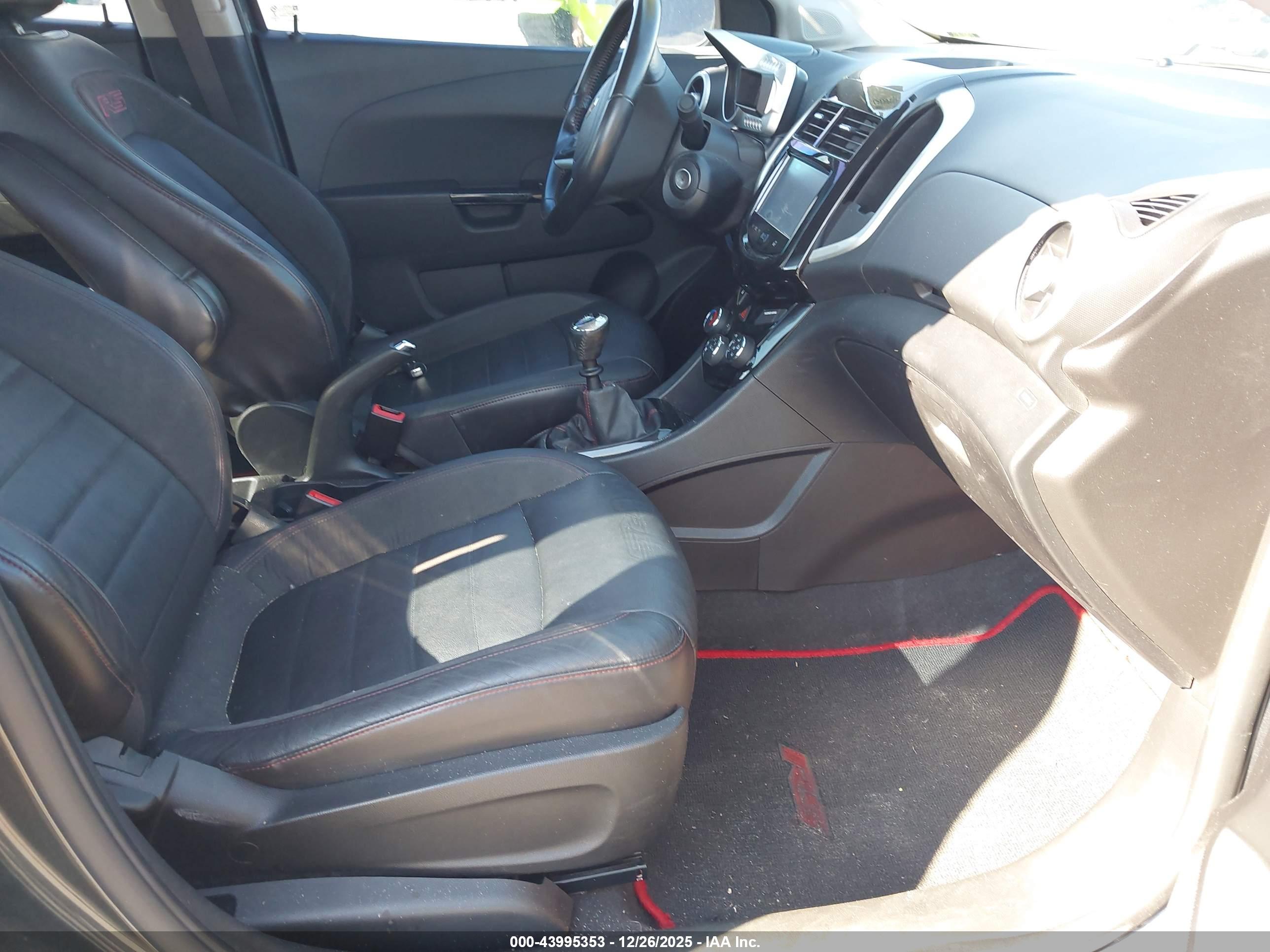 CHEVROLET SONIC image 5