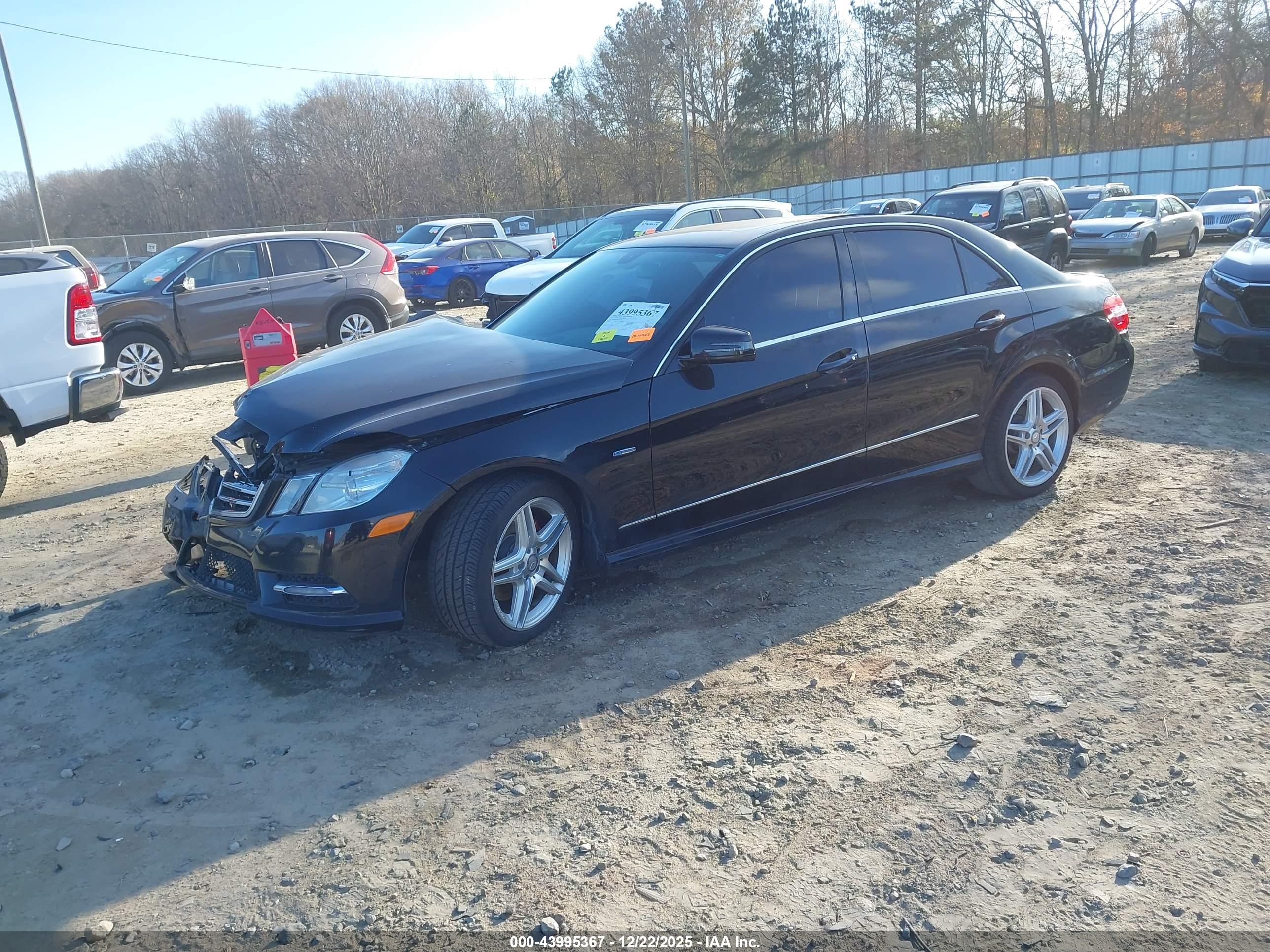 MERCEDES-BENZ E image 2