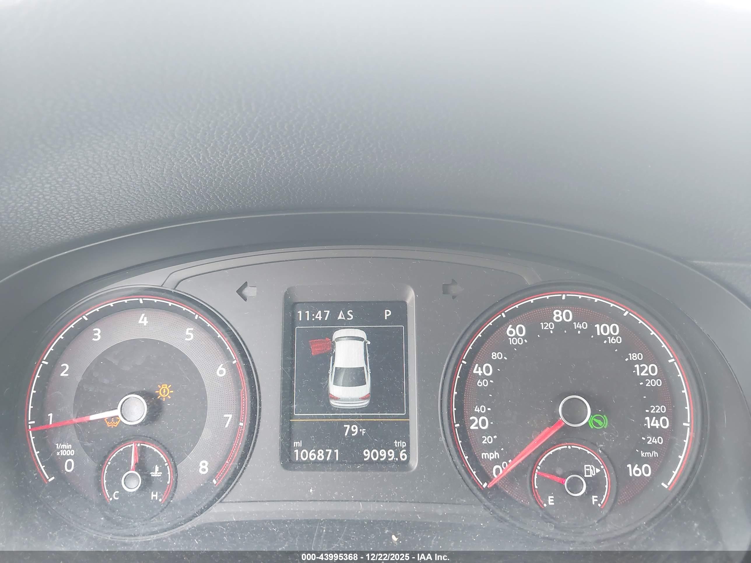 VOLKSWAGEN PASSAT image 7