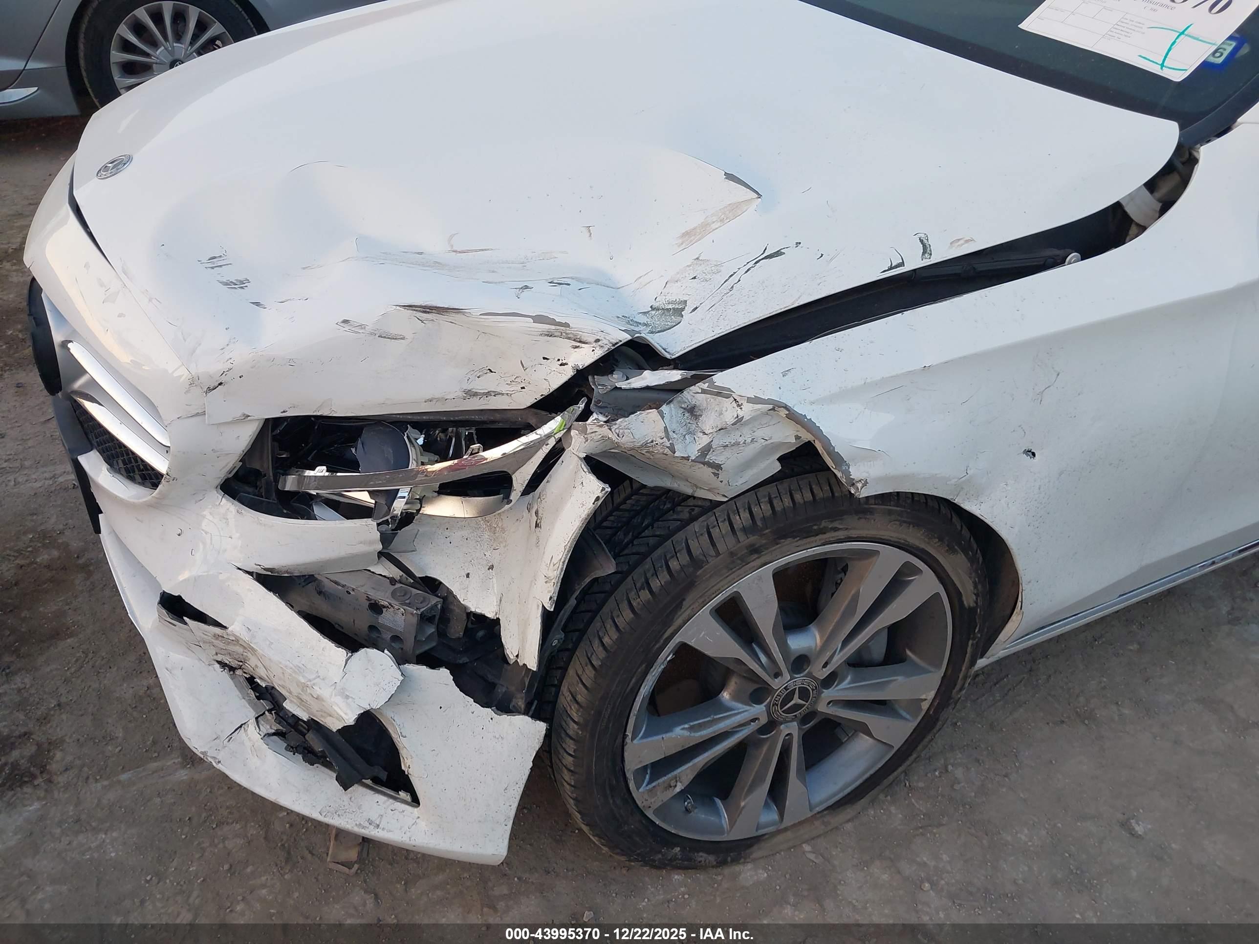 MERCEDES-BENZ C image 6