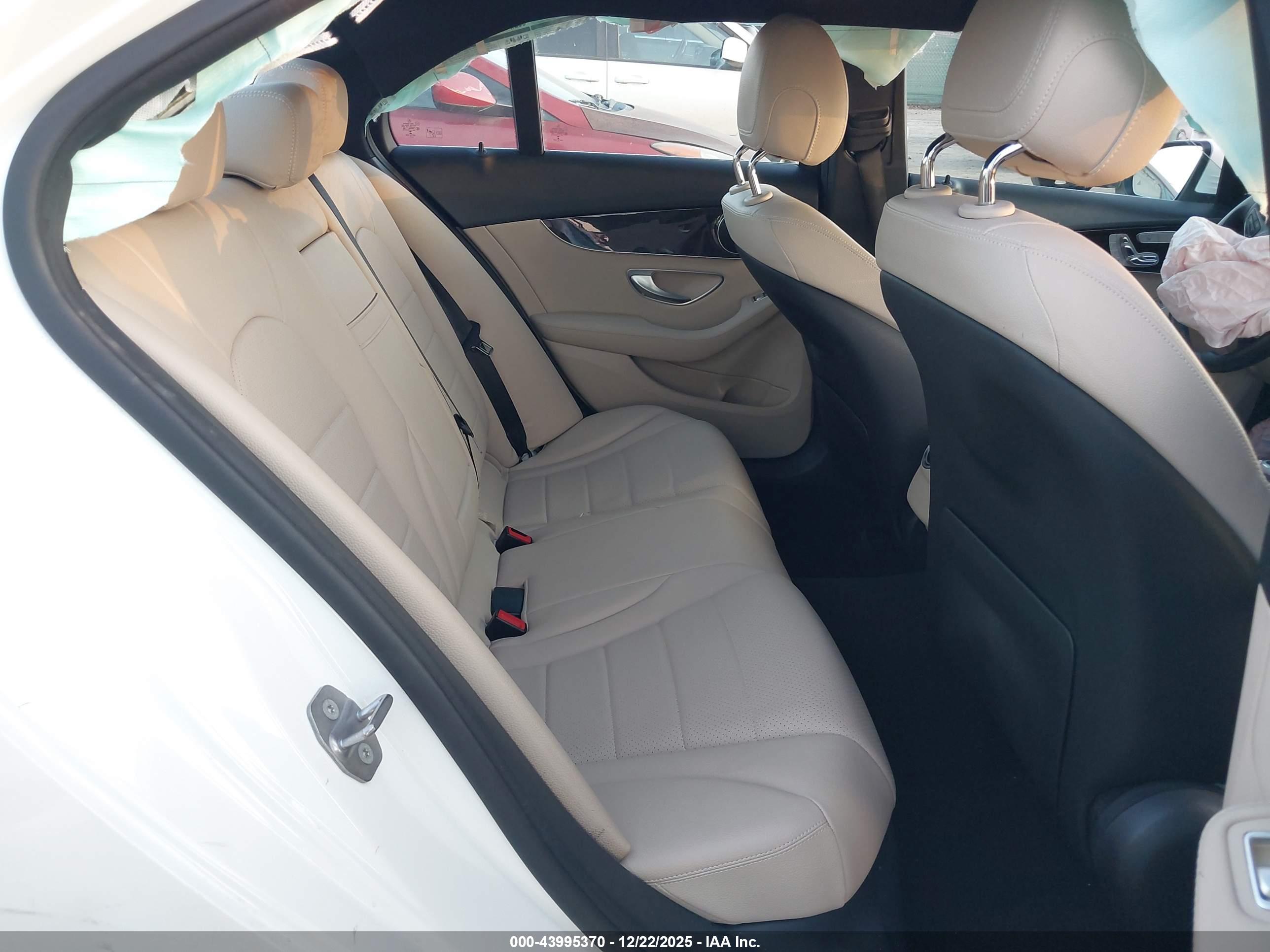 MERCEDES-BENZ C image 8