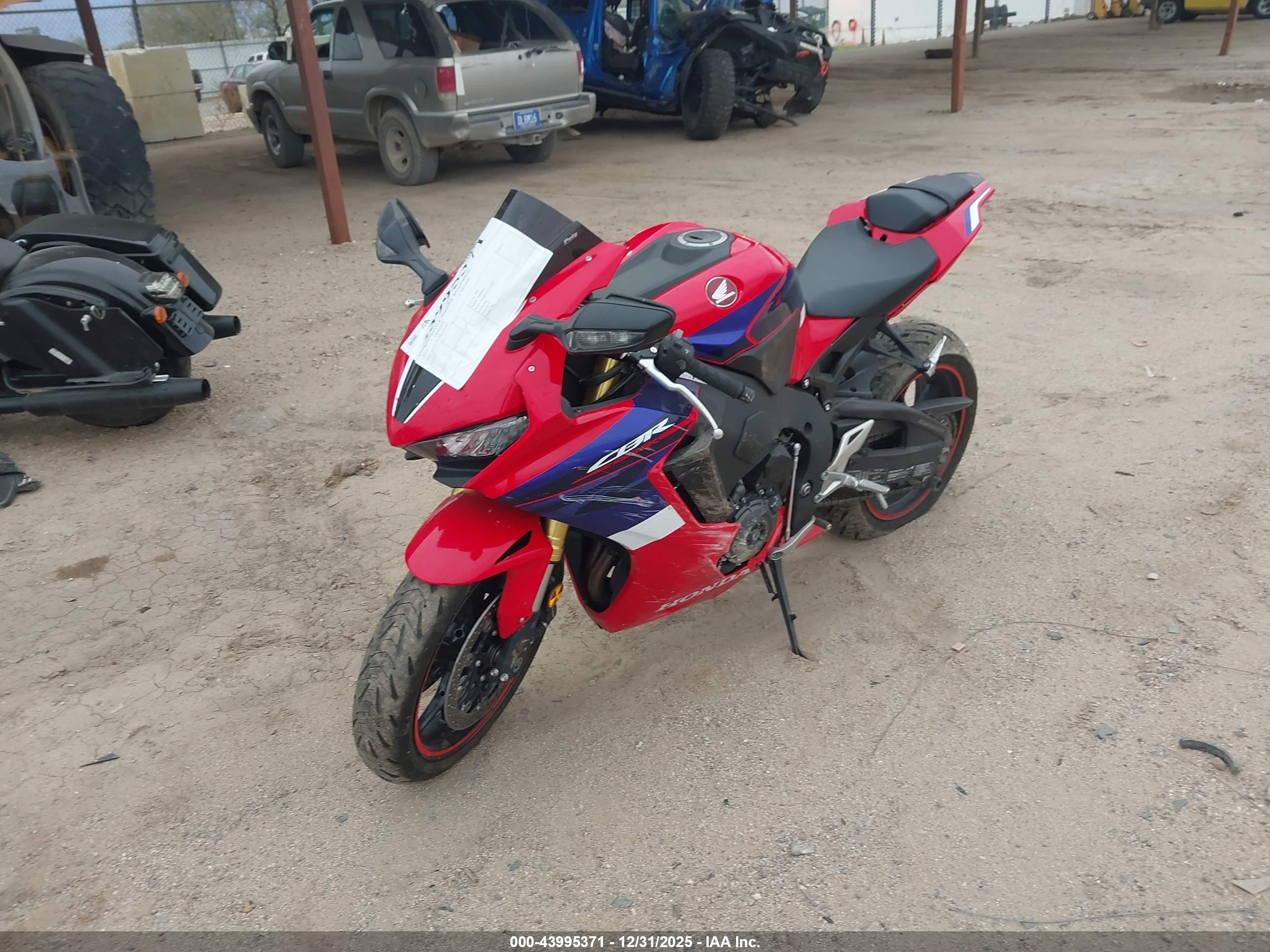 HONDA CBR1000 image 2