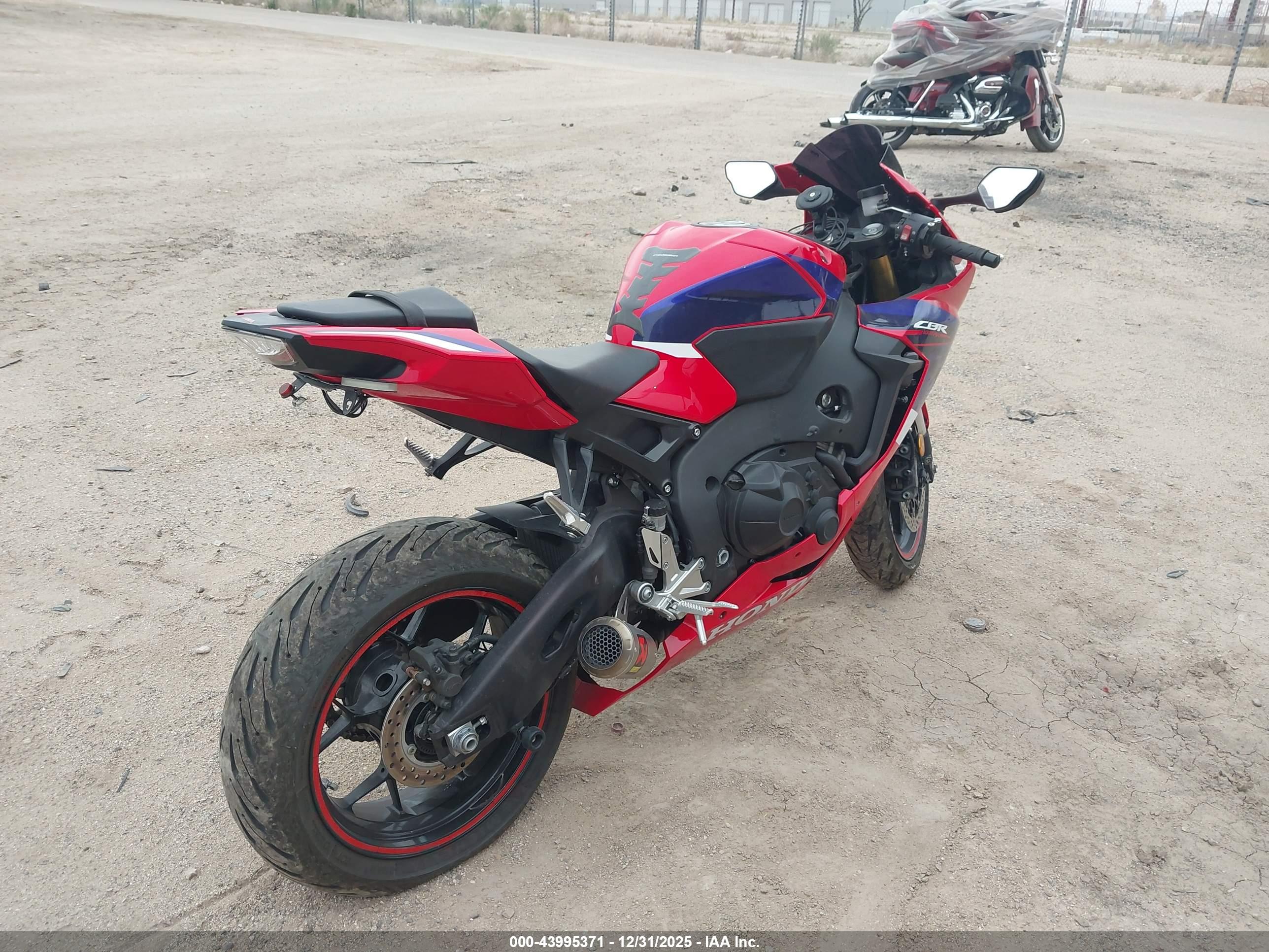 HONDA CBR1000 image 4