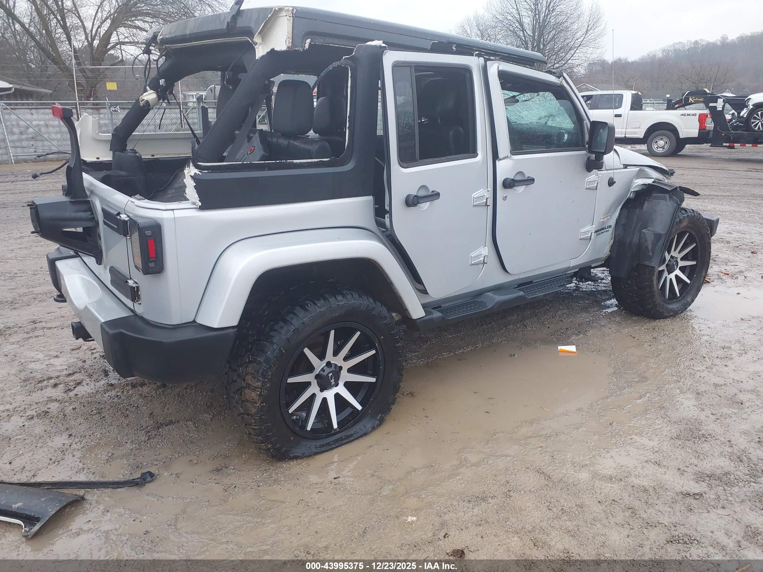 JEEP WRANGLER image 4