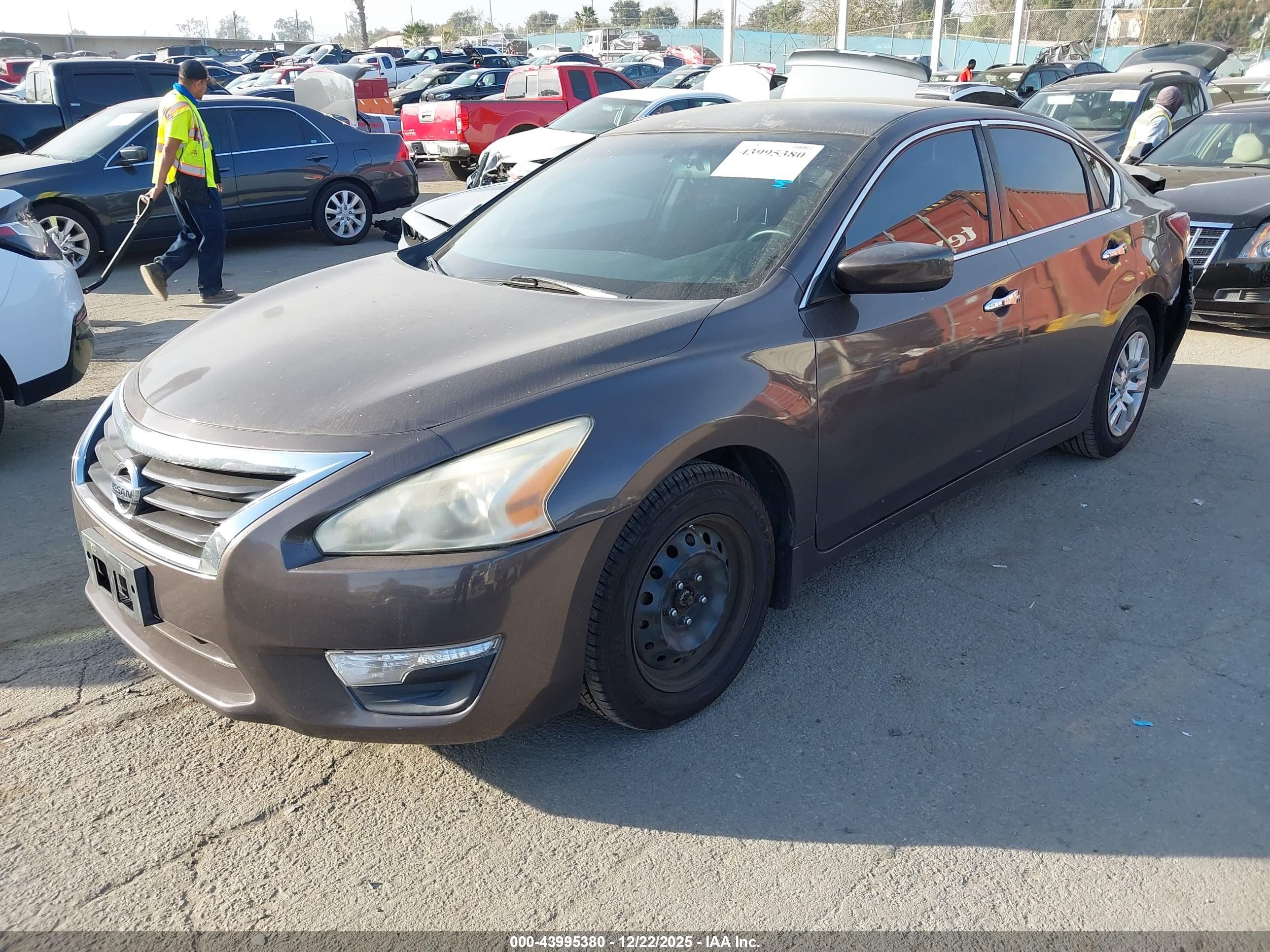 NISSAN ALTIMA image 2
