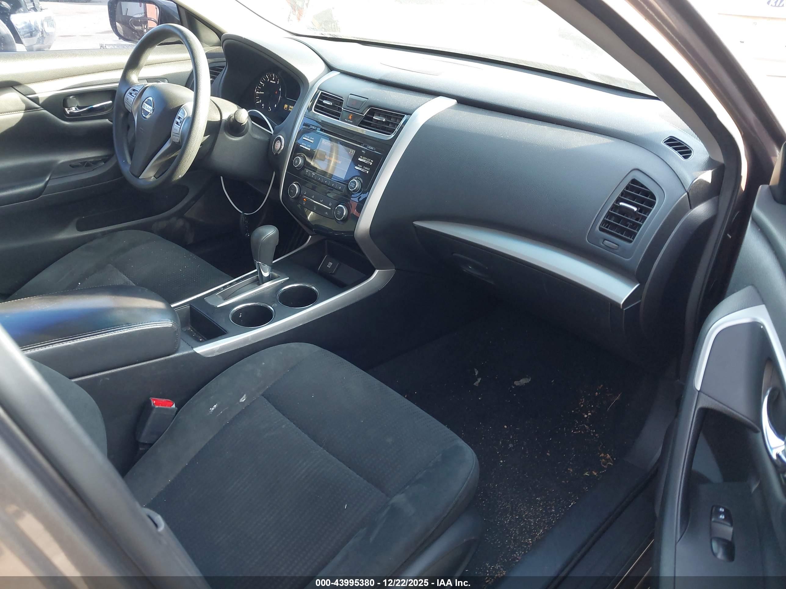 NISSAN ALTIMA image 5