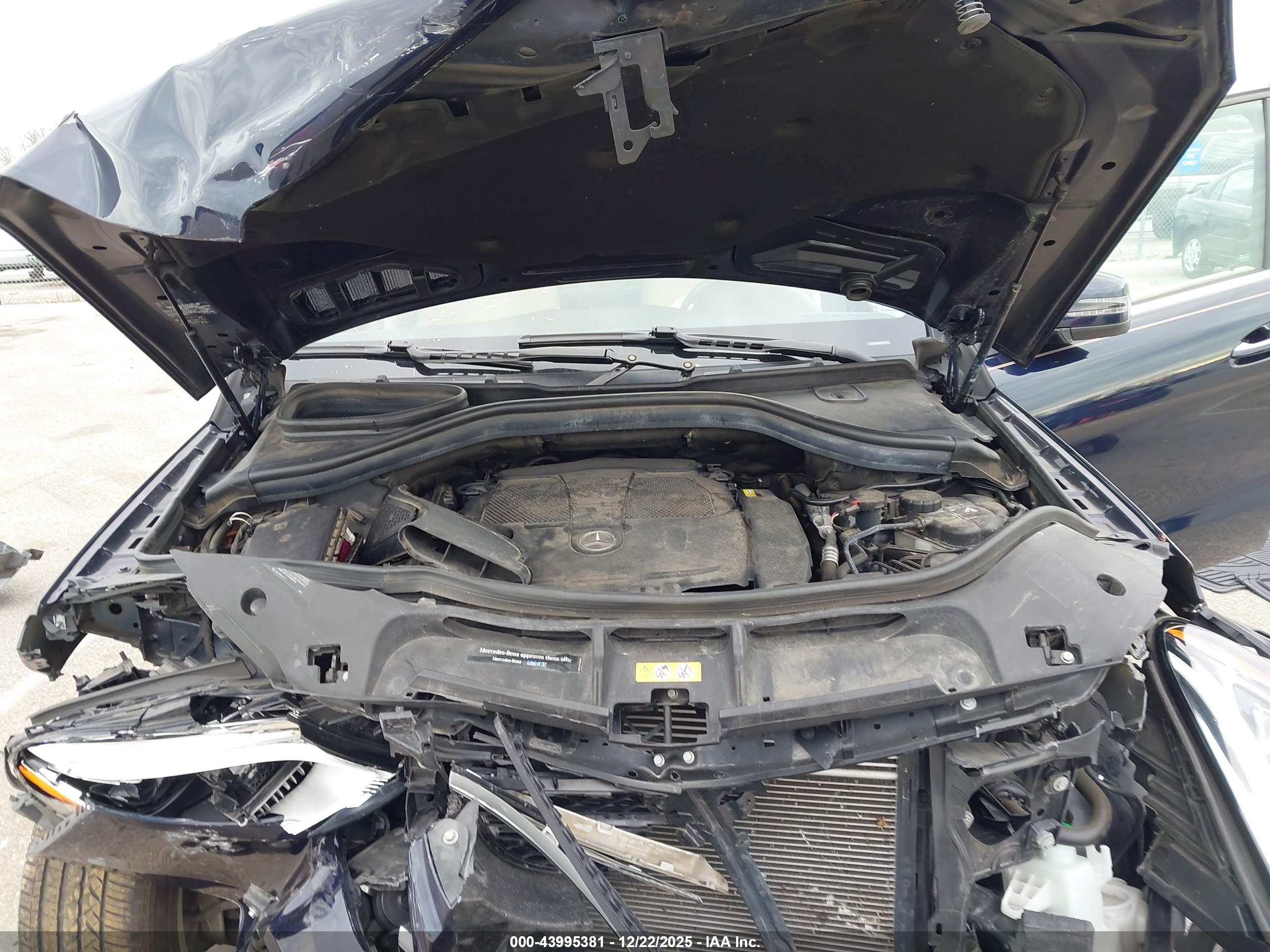 MERCEDES-BENZ GLE image 10