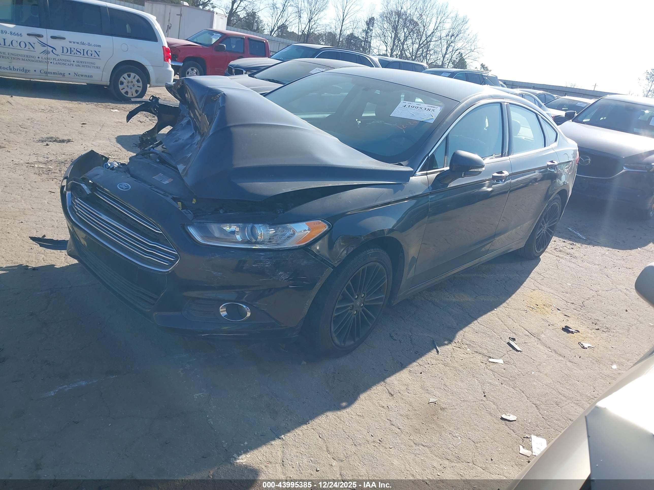FORD FUSION image 2