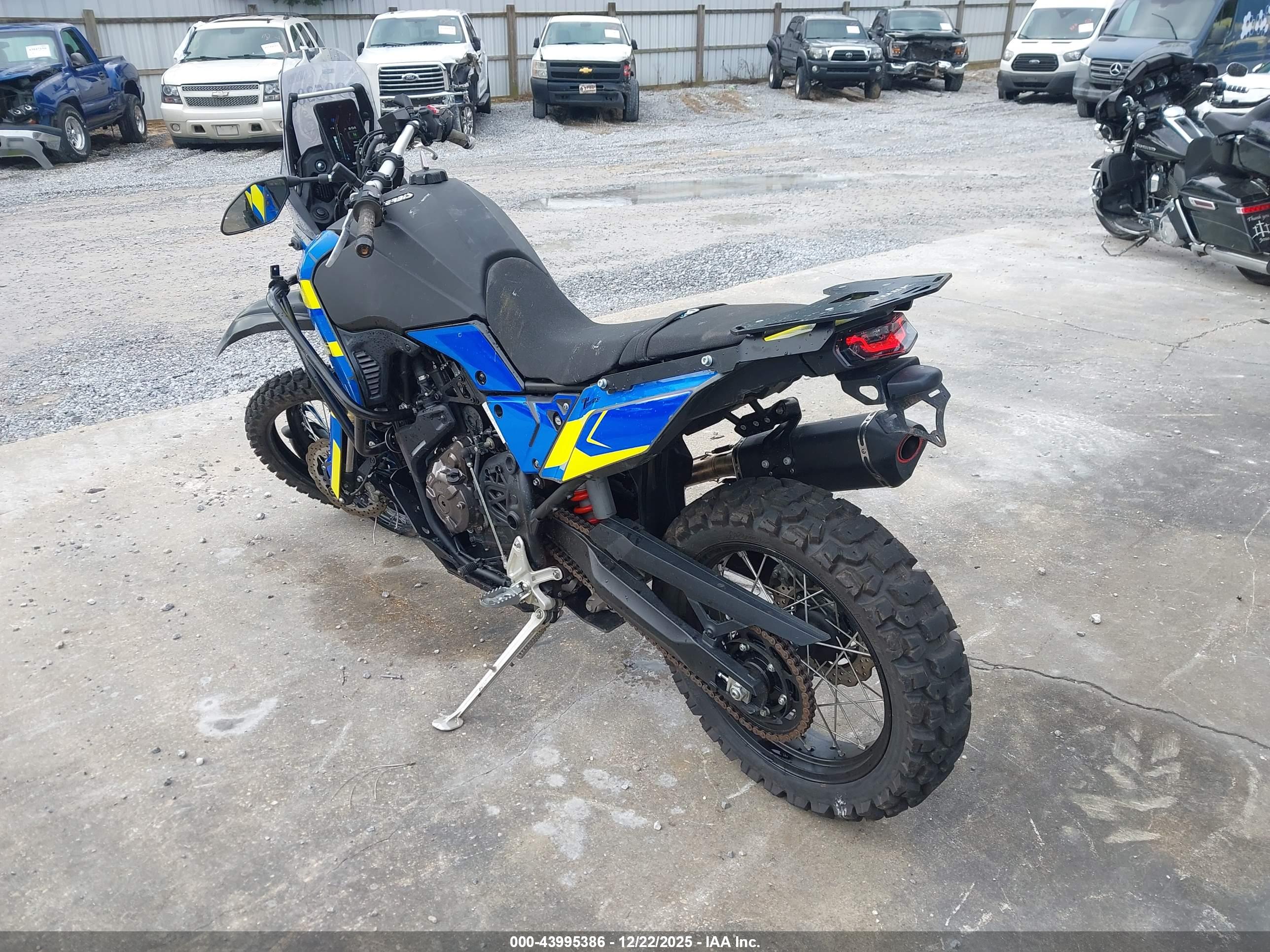 YAMAHA XTZ690 image 3