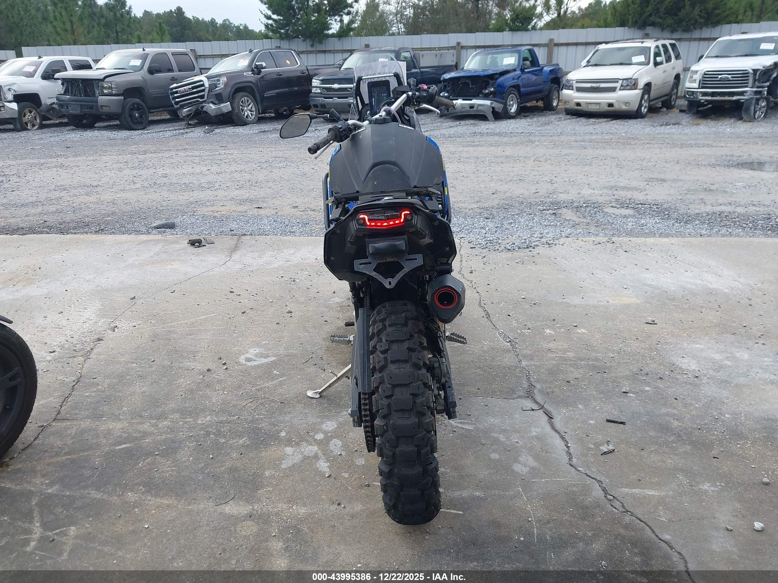 YAMAHA XTZ690 image 6