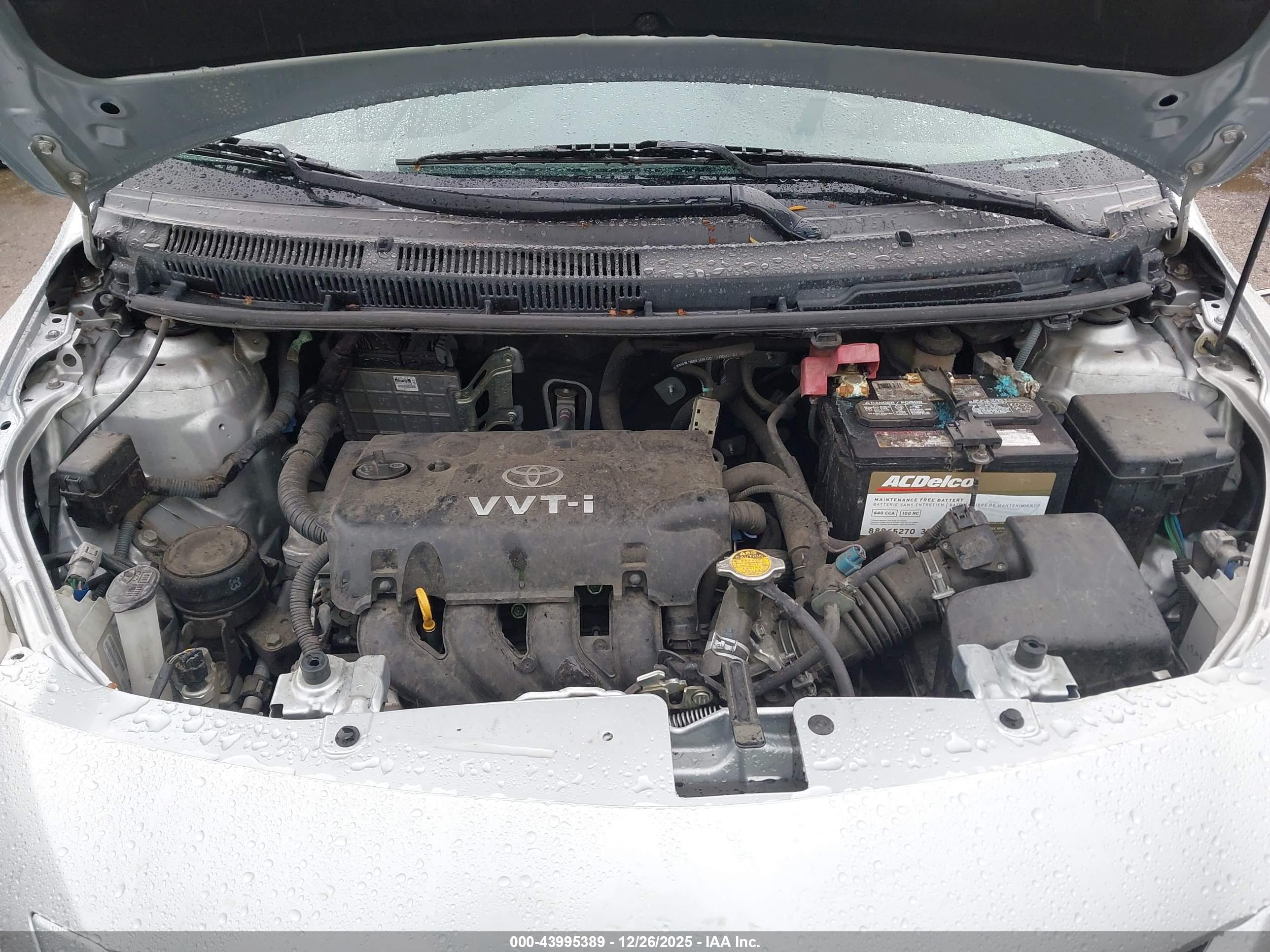 TOYOTA YARIS image 10