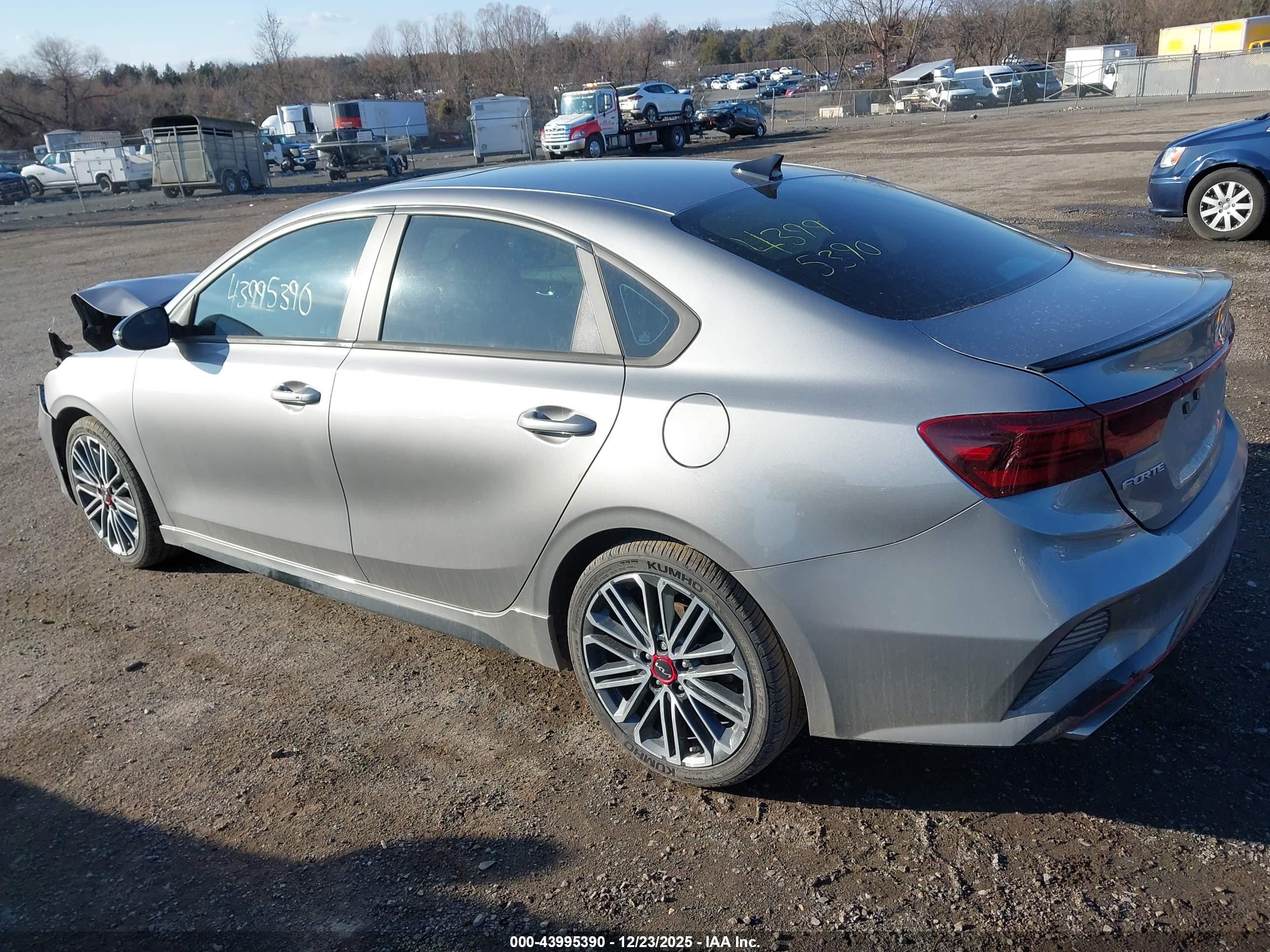 KIA FORTE image 3