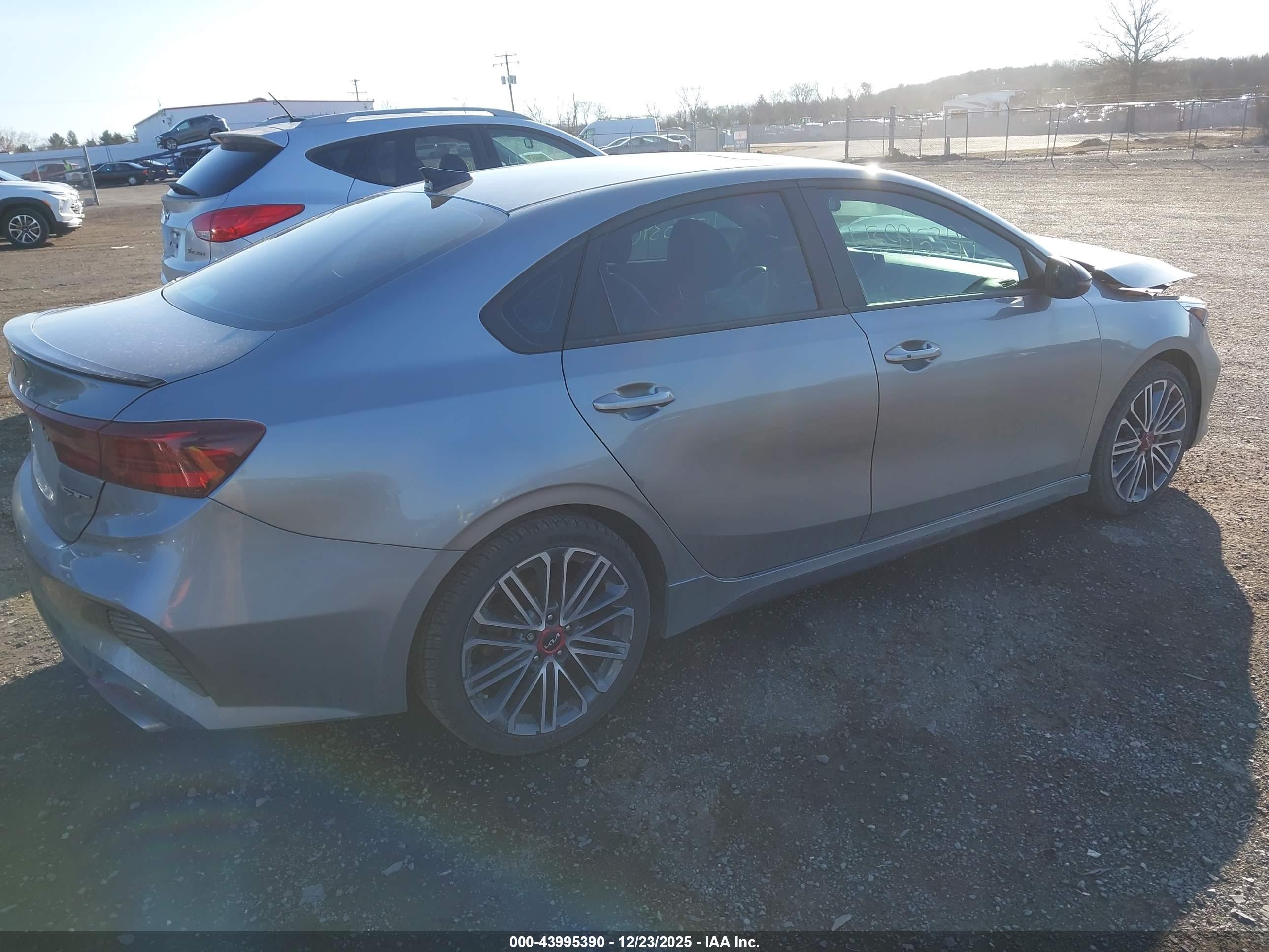 KIA FORTE image 4
