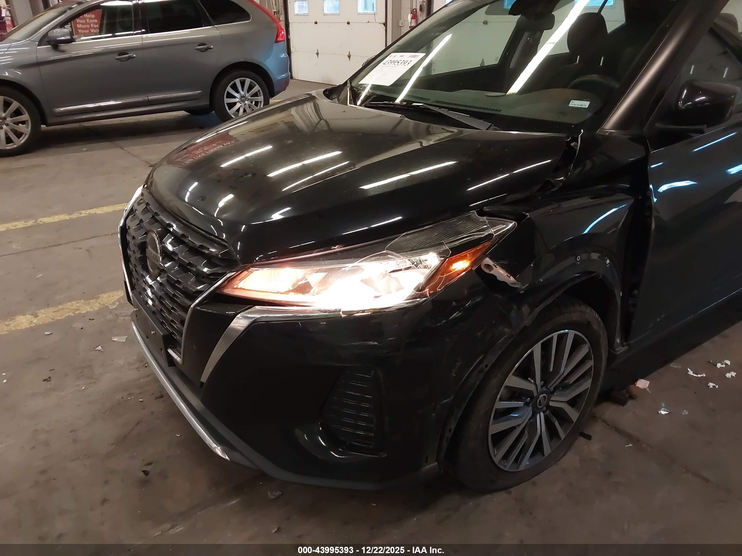NISSAN KICKS image 6