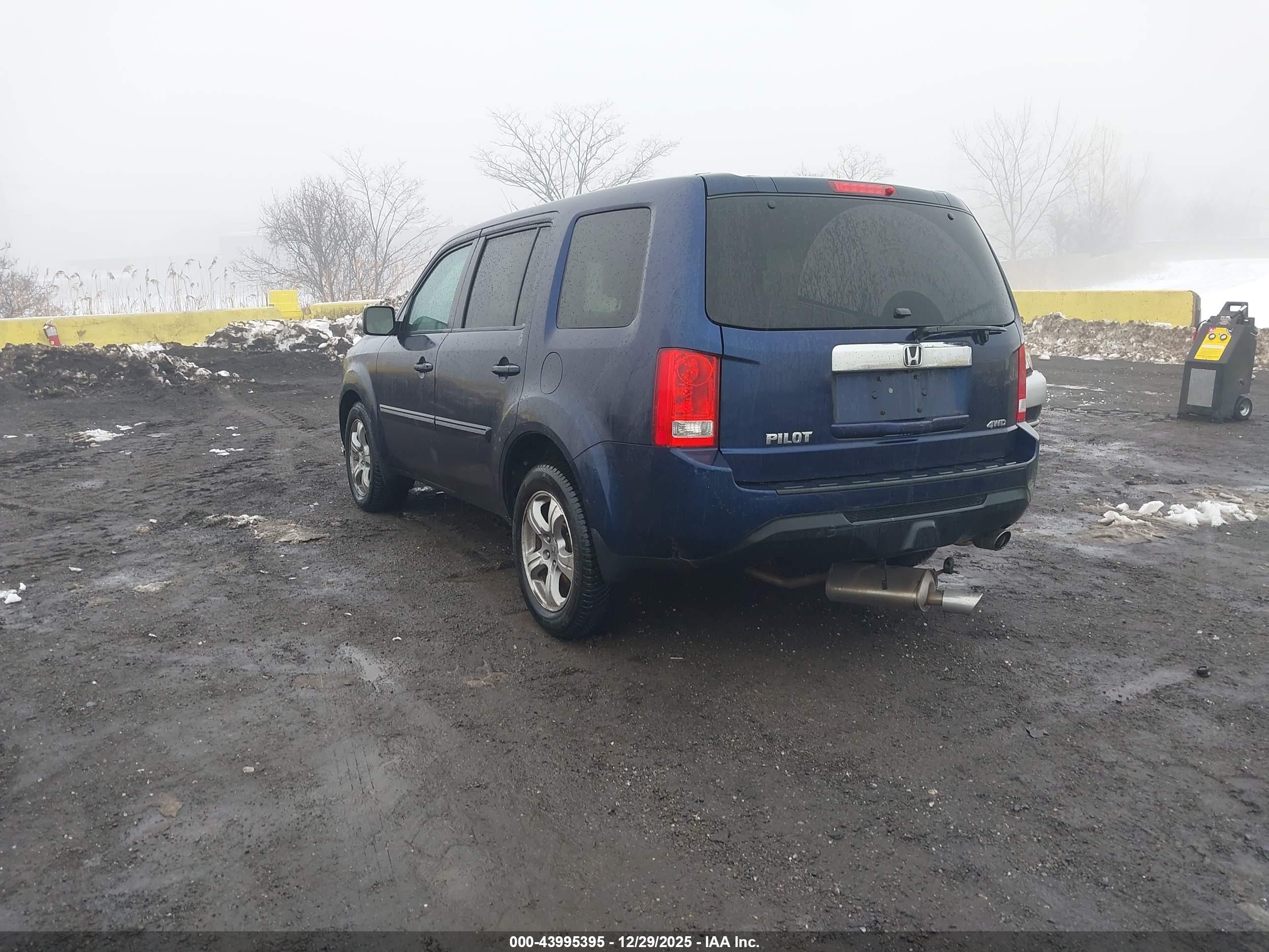 HONDA PILOT image 3