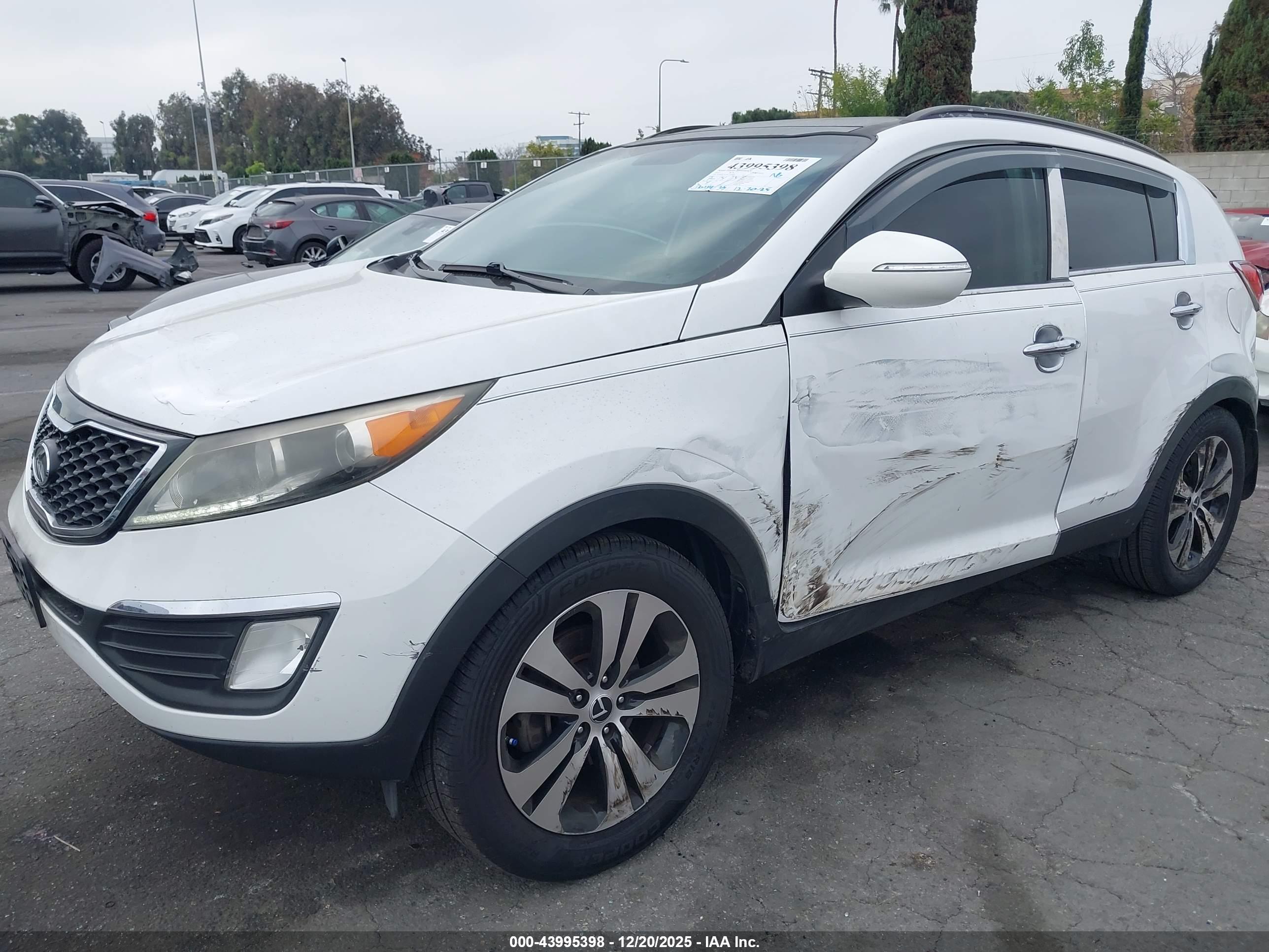 KIA SPORTAGE image 6