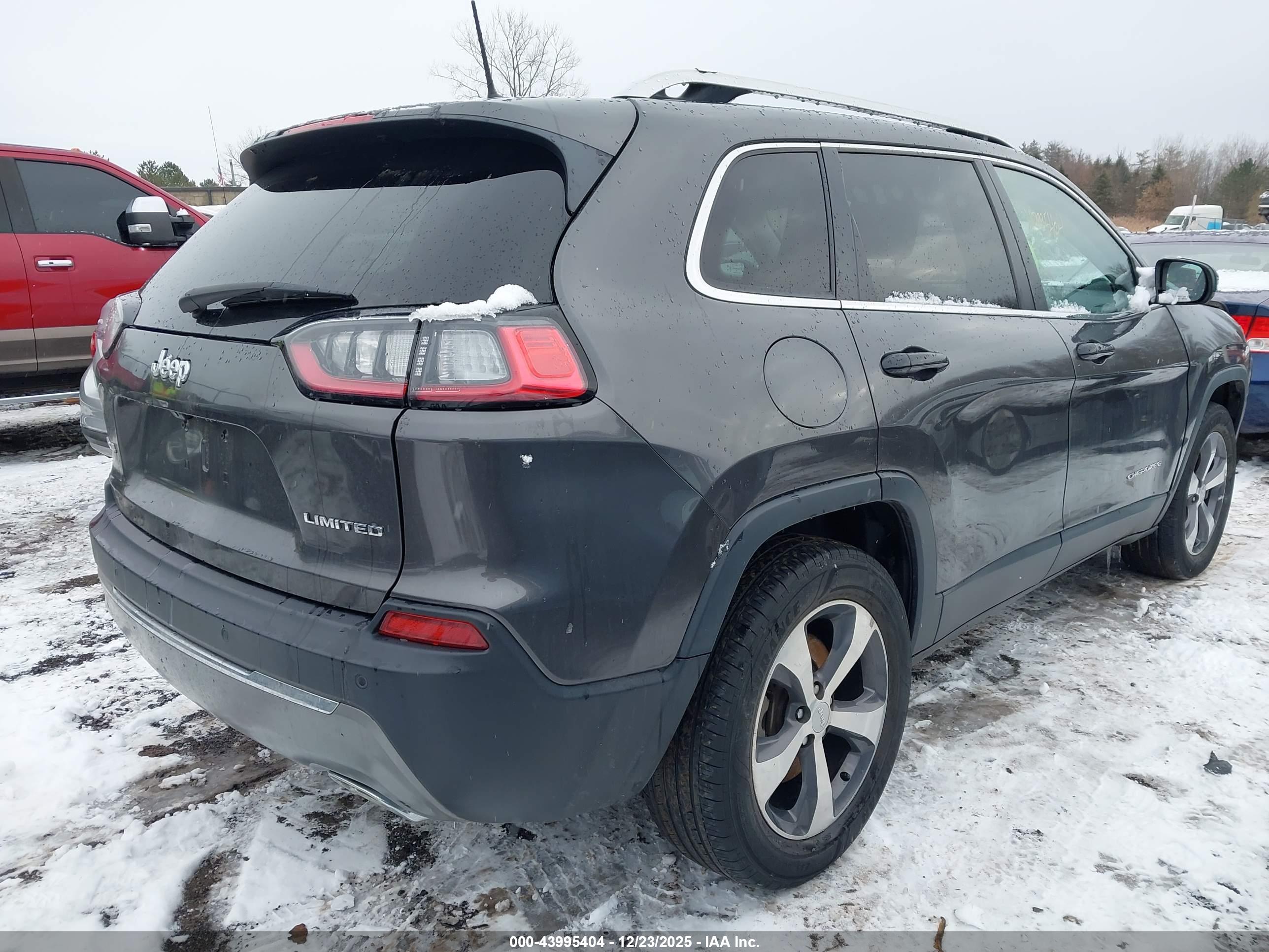 JEEP CHEROKEE image 4