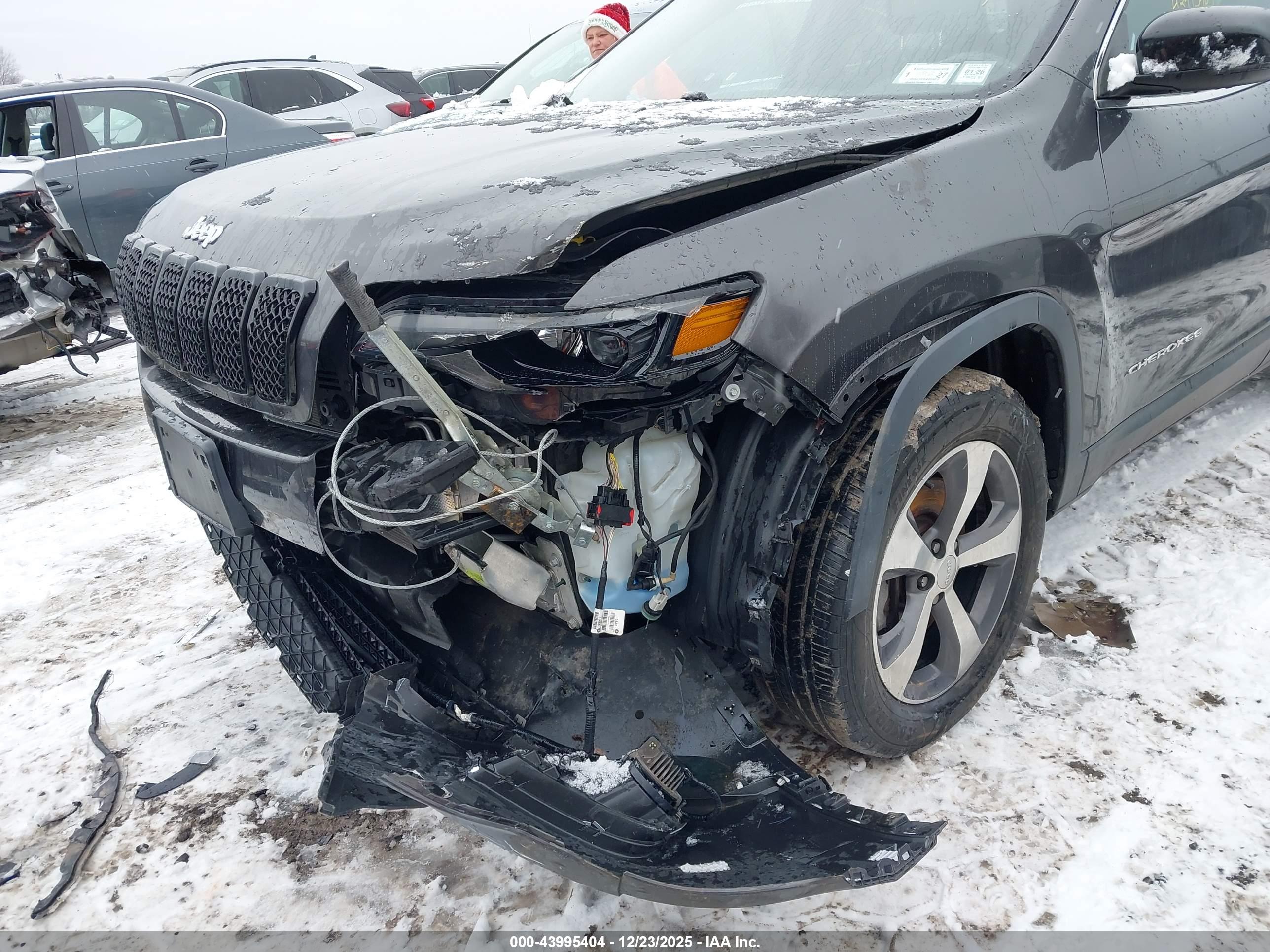 JEEP CHEROKEE image 6