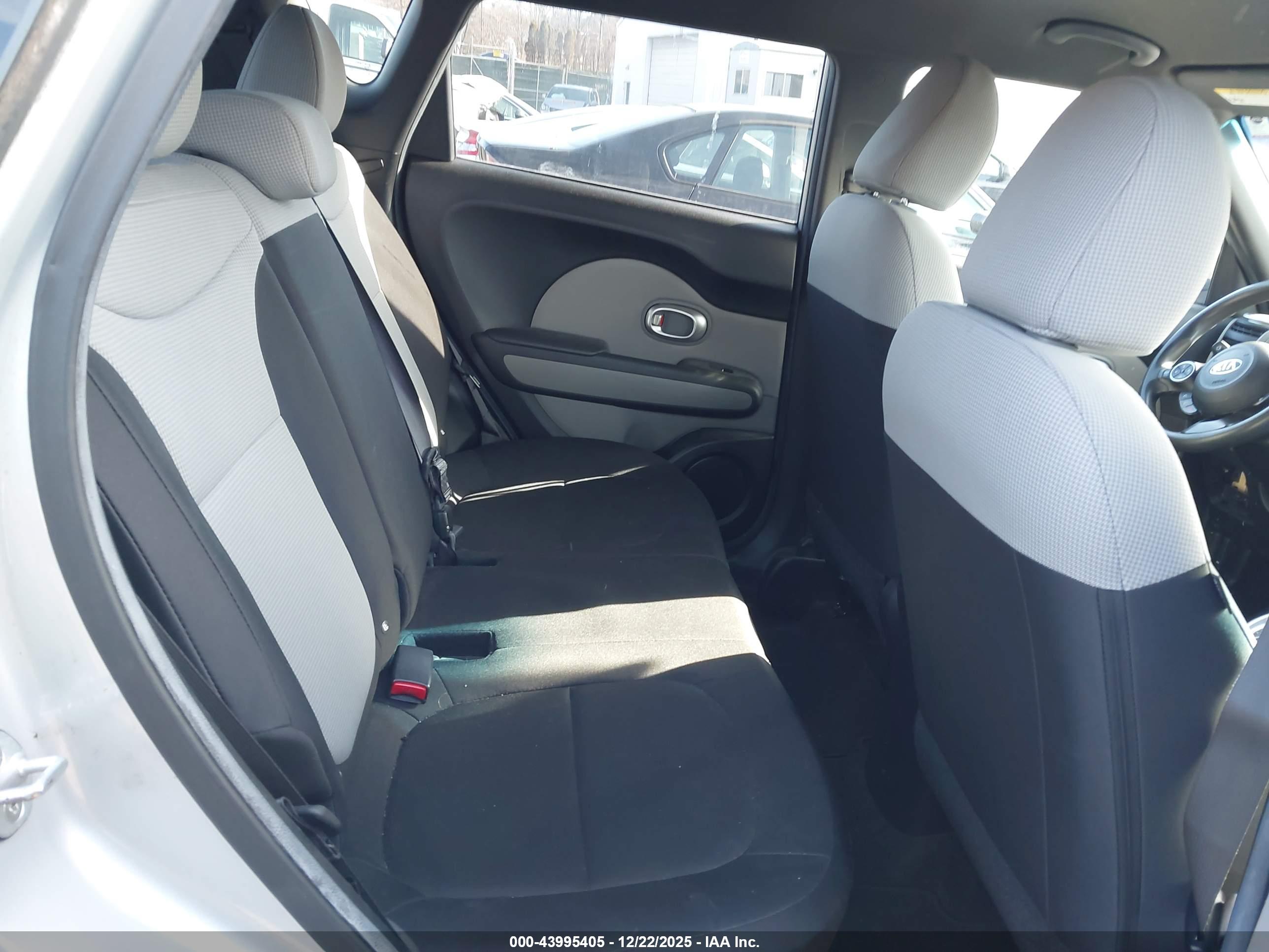 KIA SOUL image 8