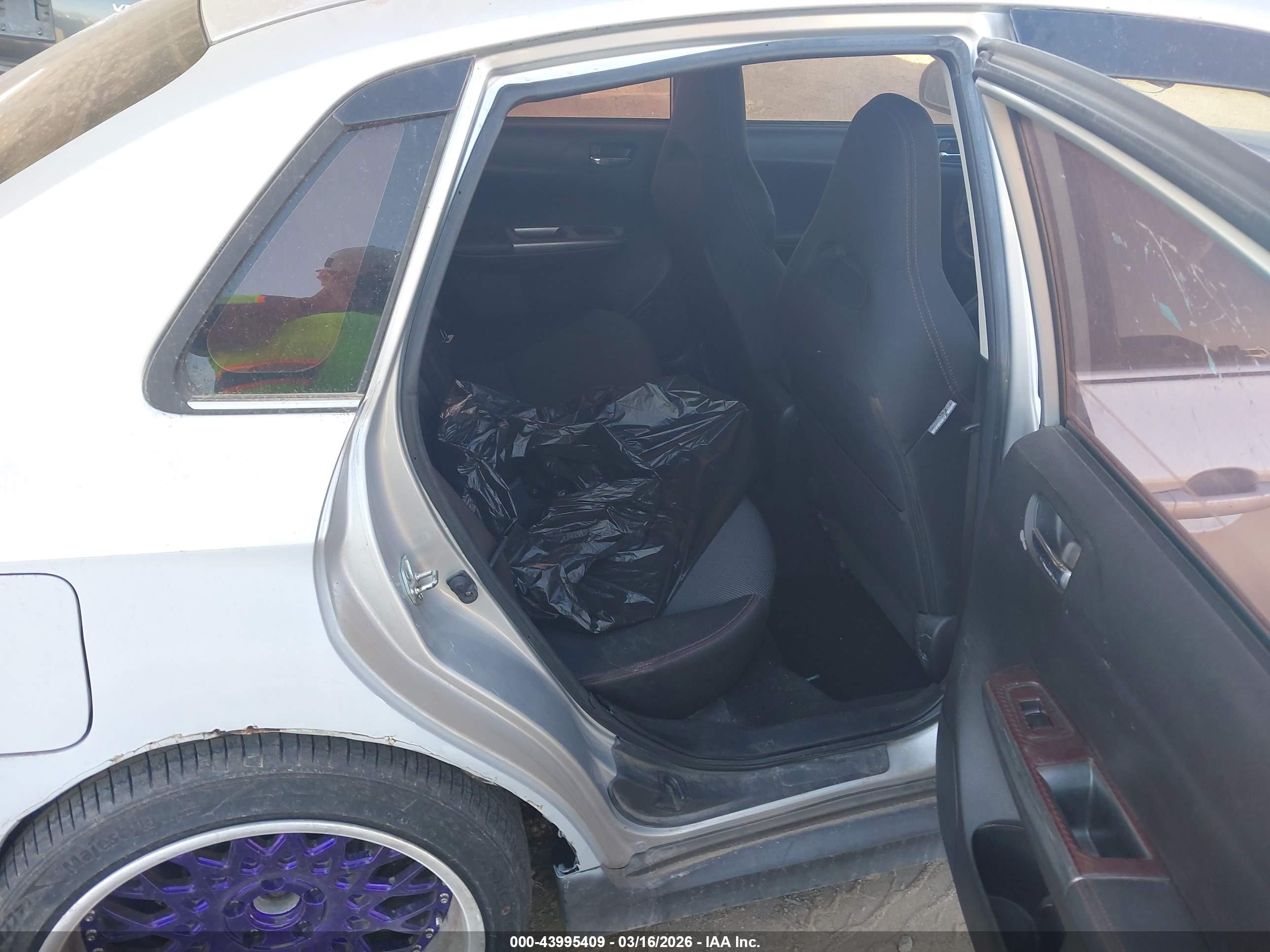 SUBARU IMPREZA image 8