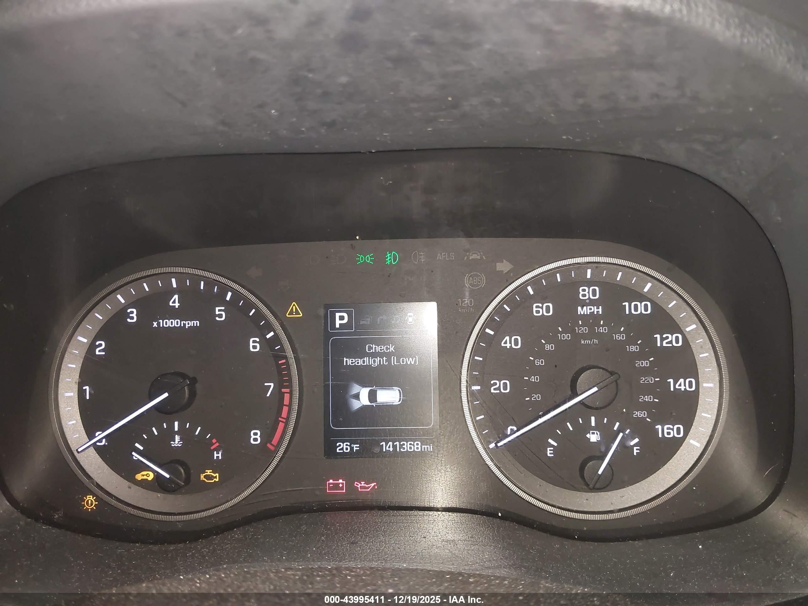 HYUNDAI TUCSON image 7