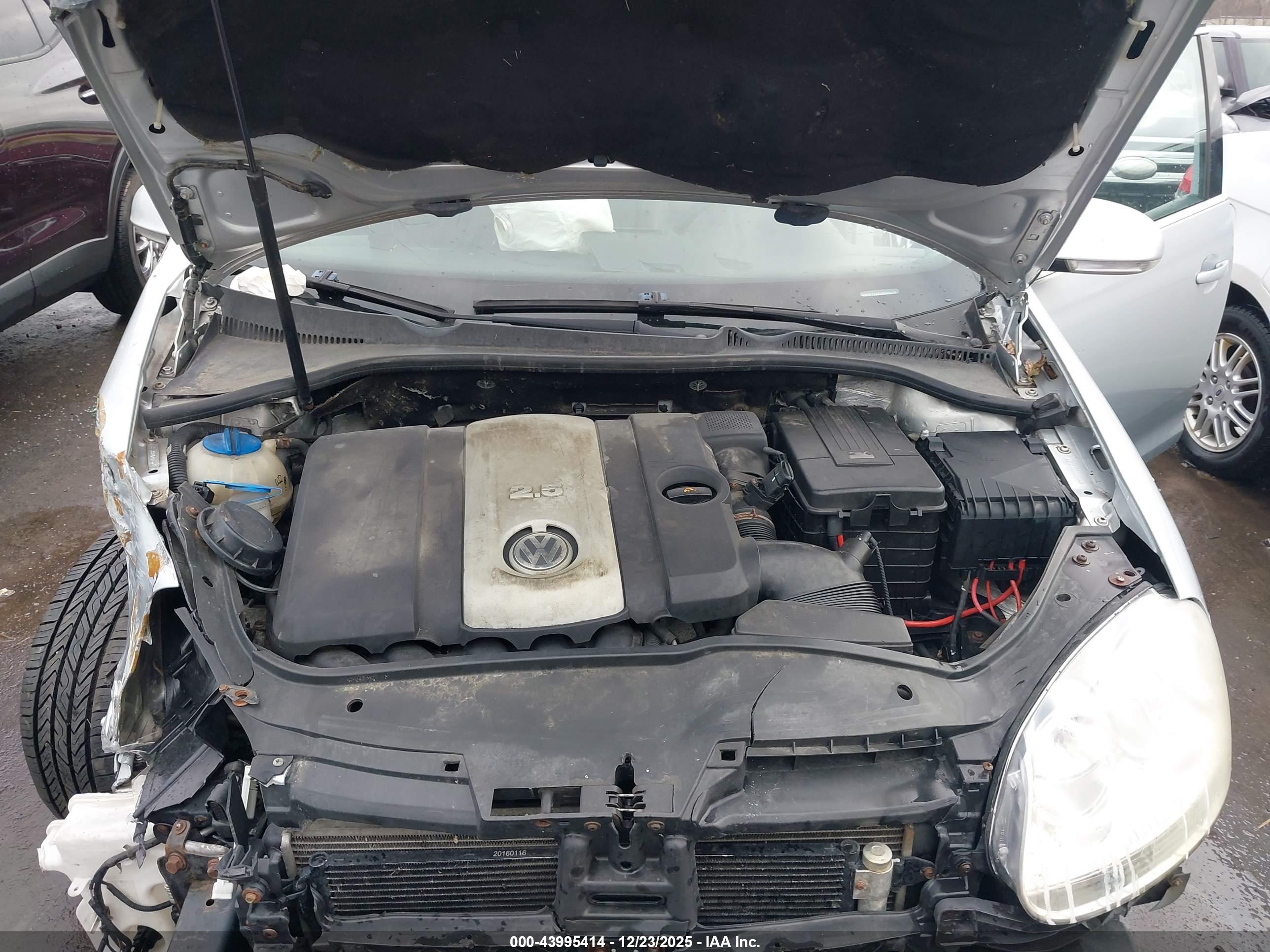VOLKSWAGEN JETTA image 10