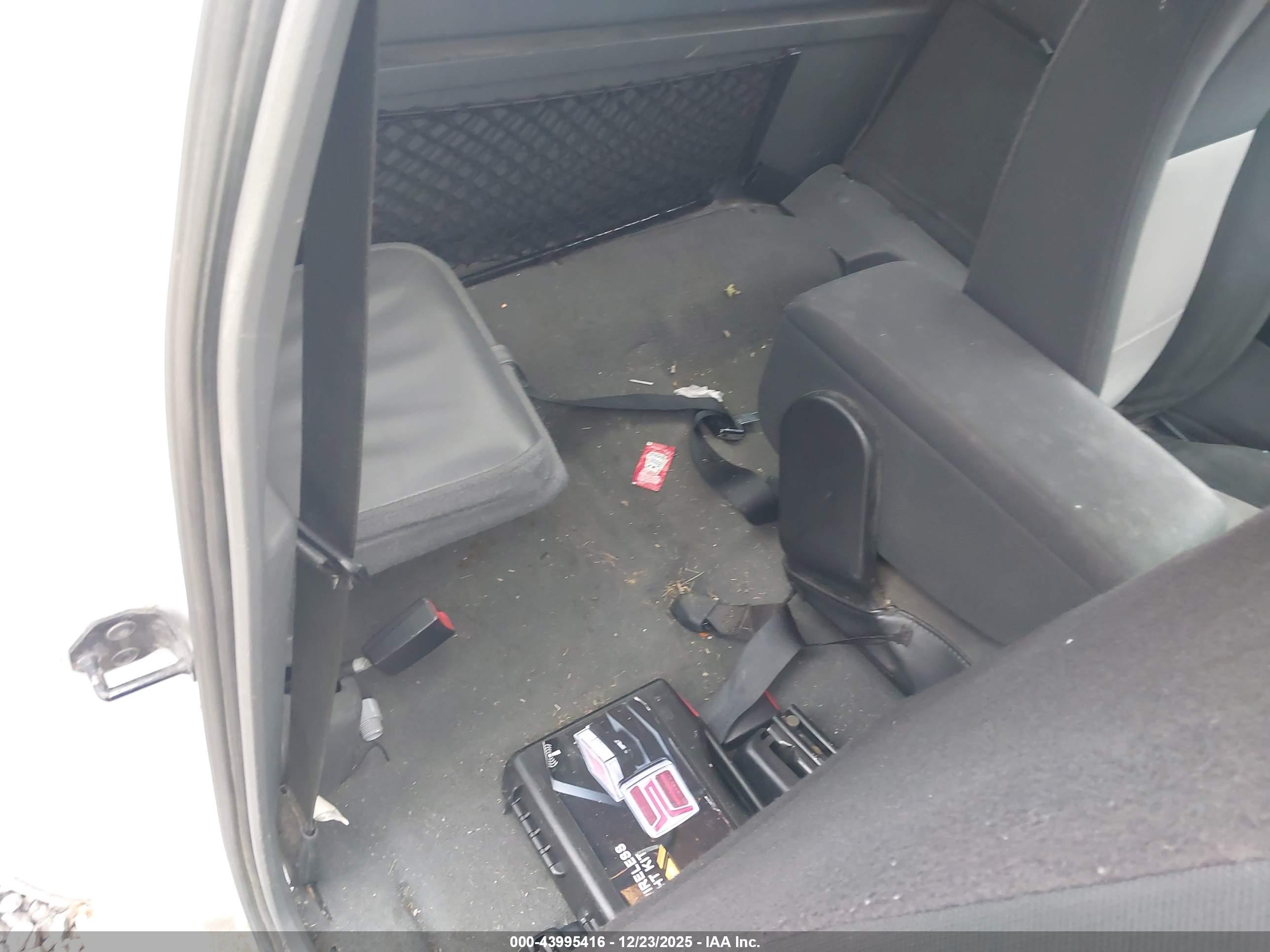 FORD RANGER image 8
