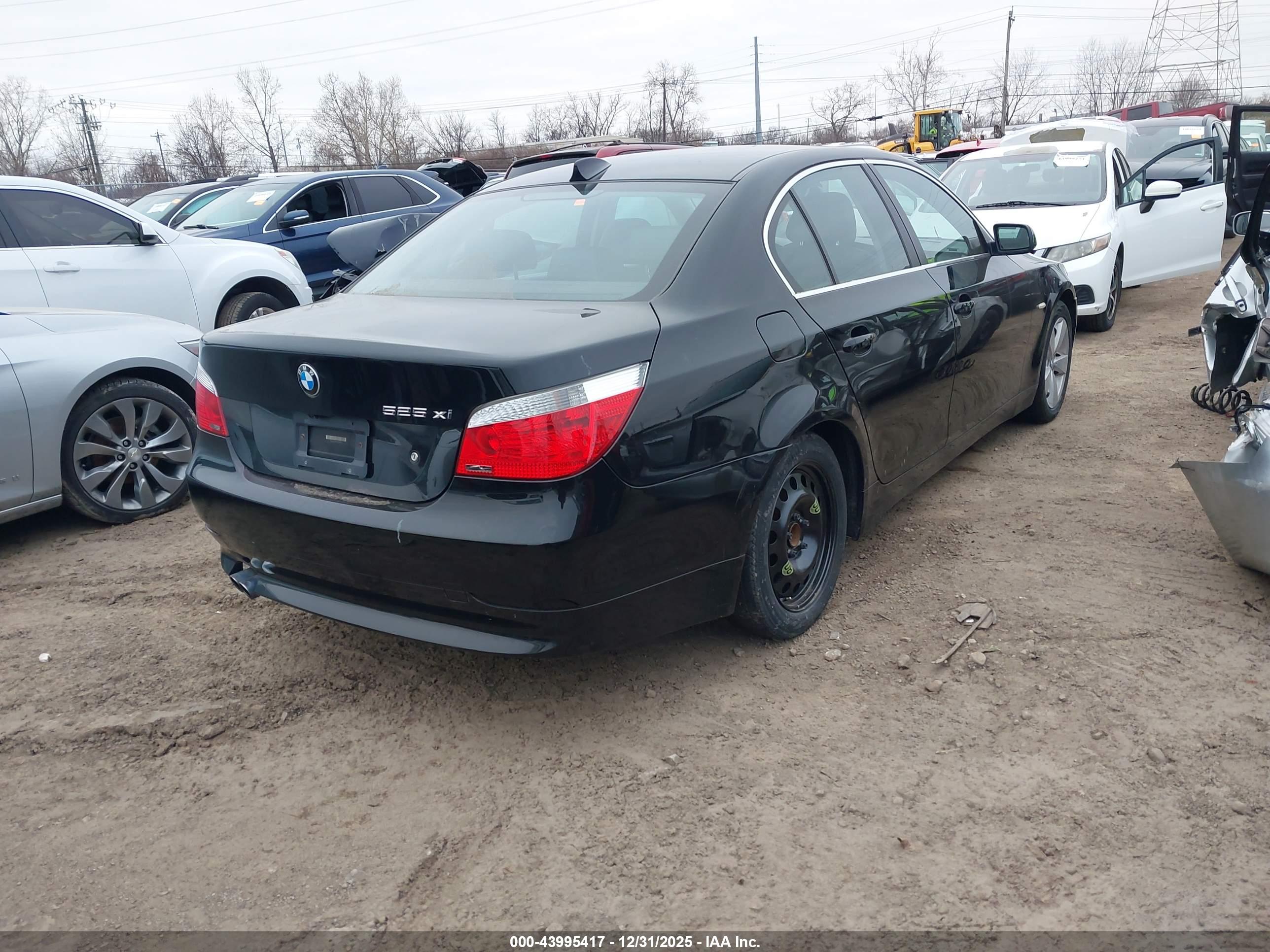 BMW 525XI image 4