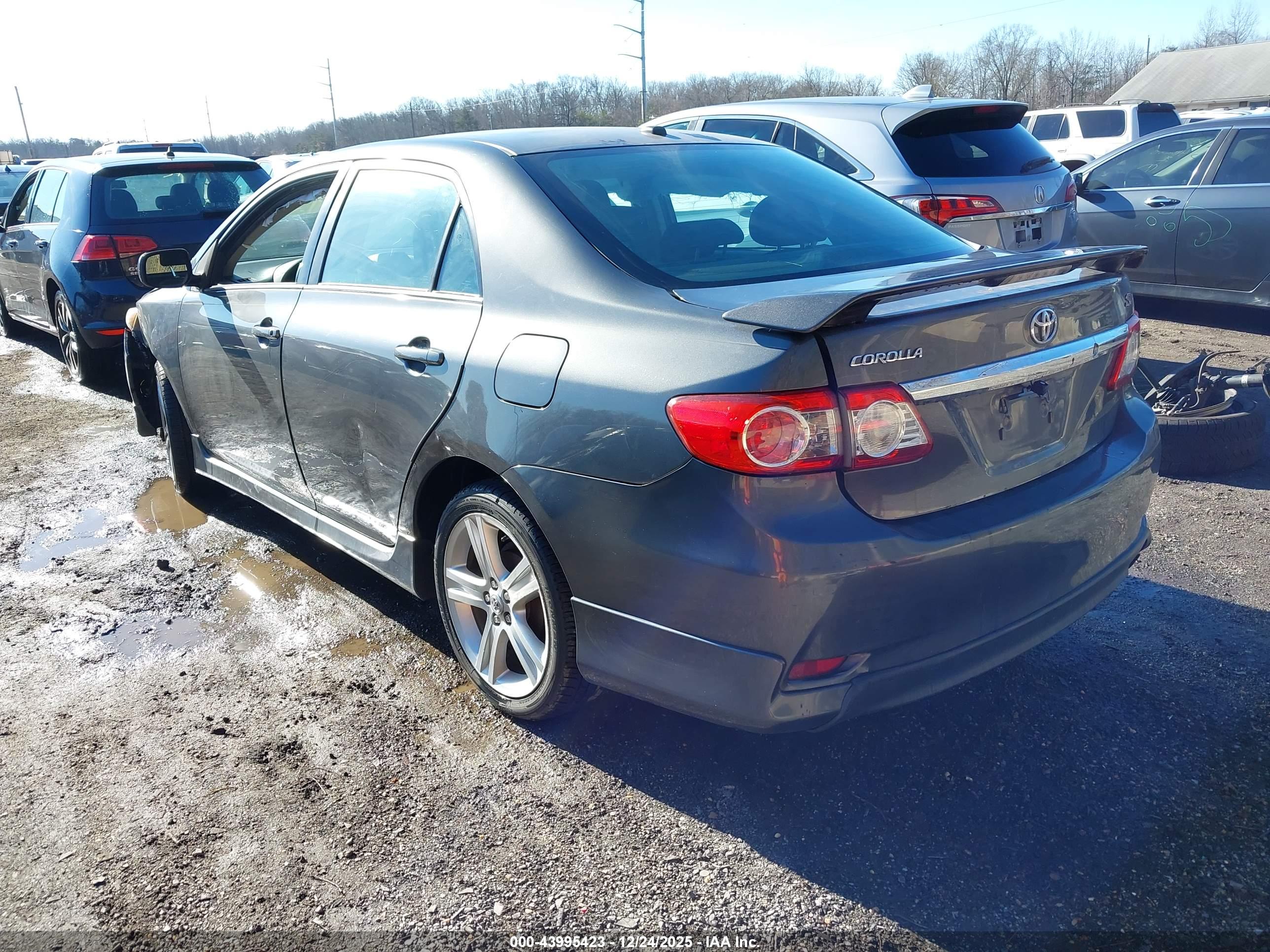 TOYOTA COROLLA image 3